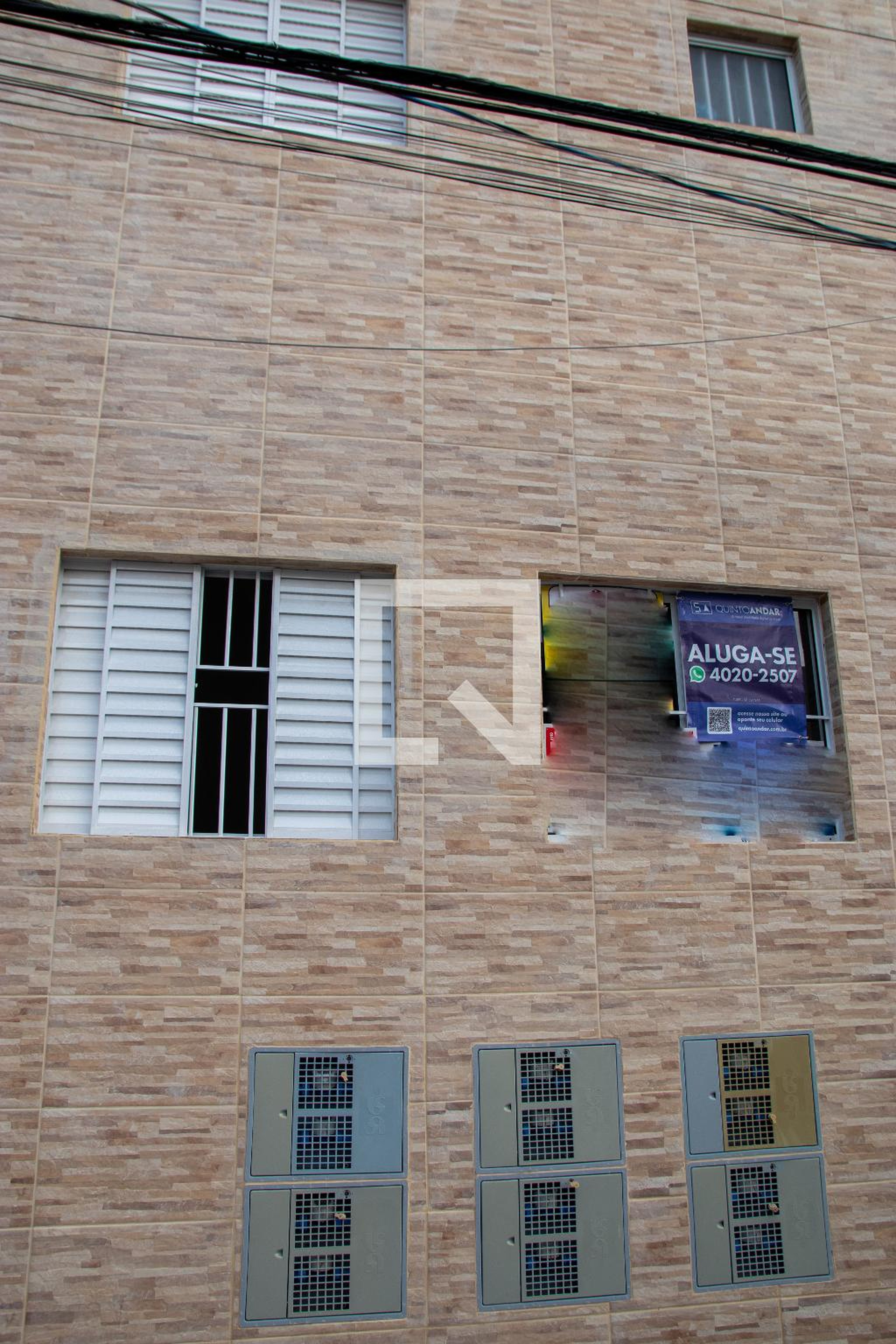 Fachada Condomínio em Rua Arruda Ferreira, 55