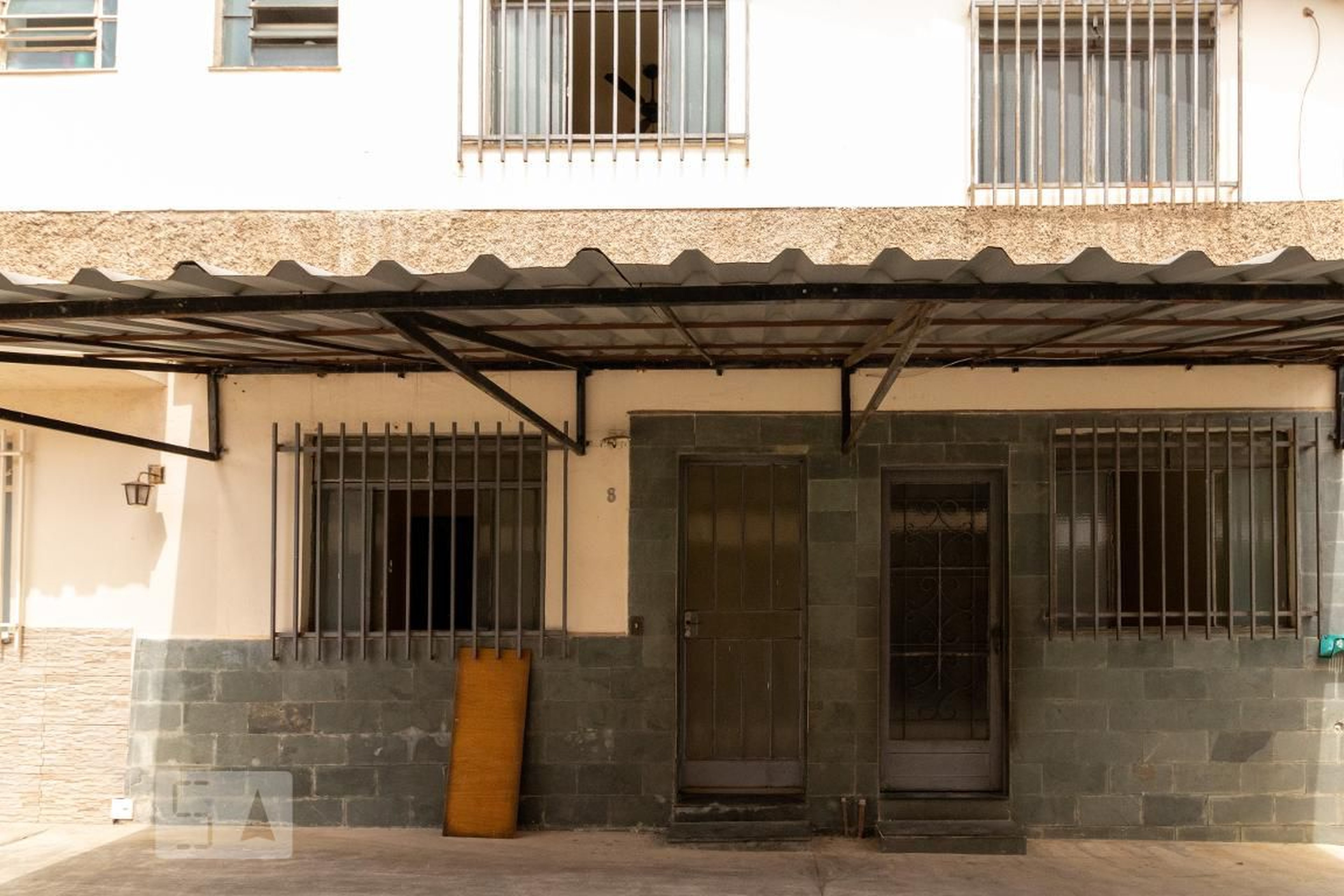 Fachada Condomínio em Rua Coqueiro, 138