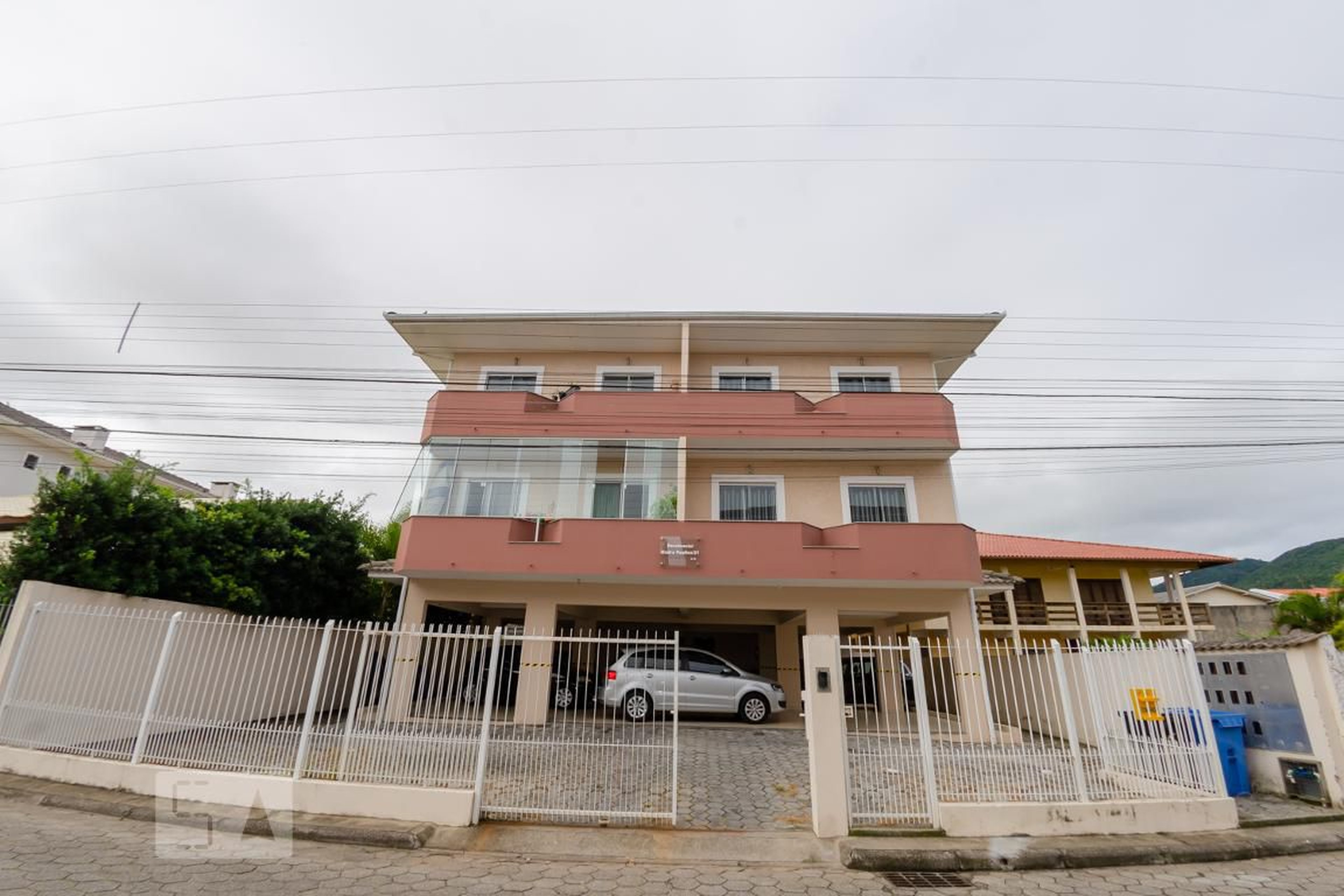 Fachada Residencial Madre Paulina