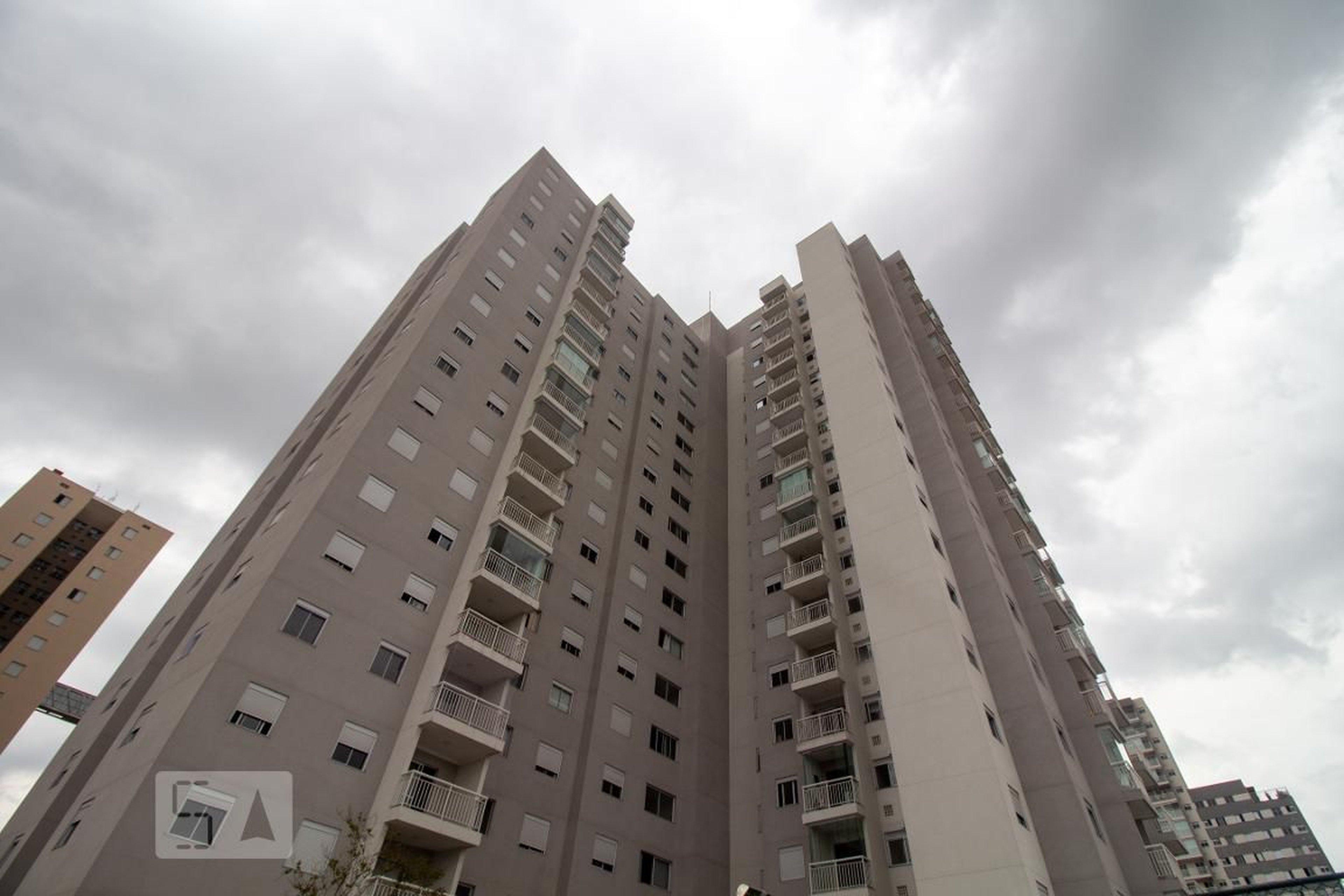 Fachada Condomínio em Rua Guarapuava, 147