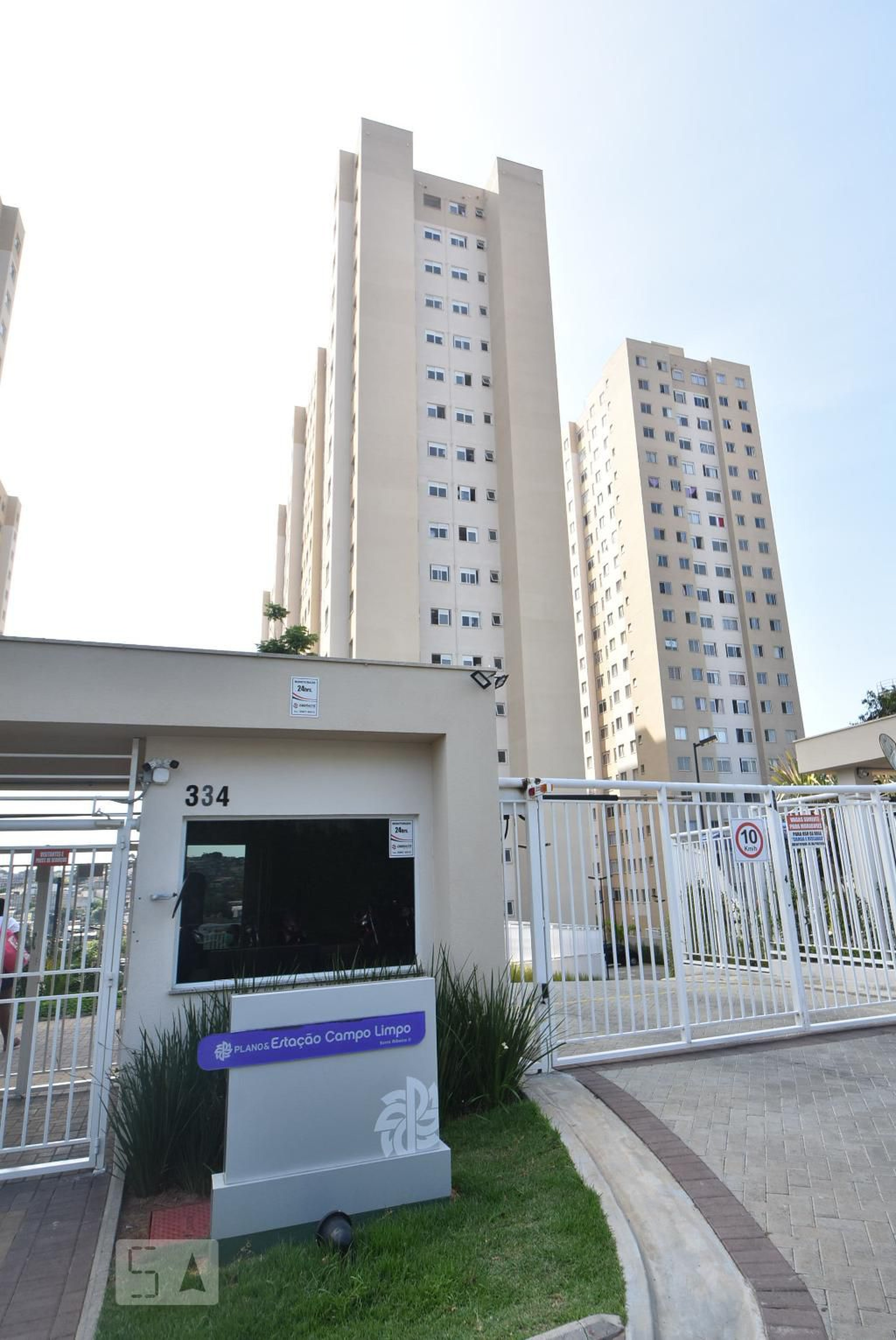 Prédio Residencial Plano e Estação Campo Limpo