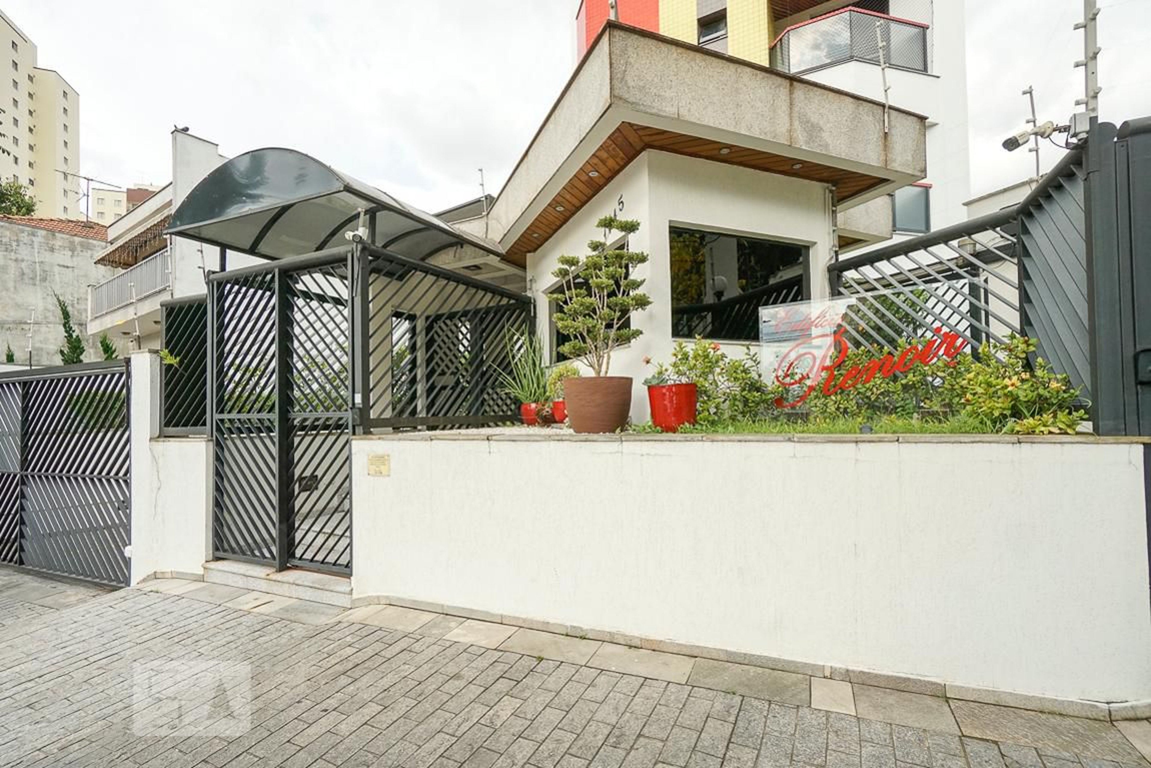 Fachada Condomínio Renoir