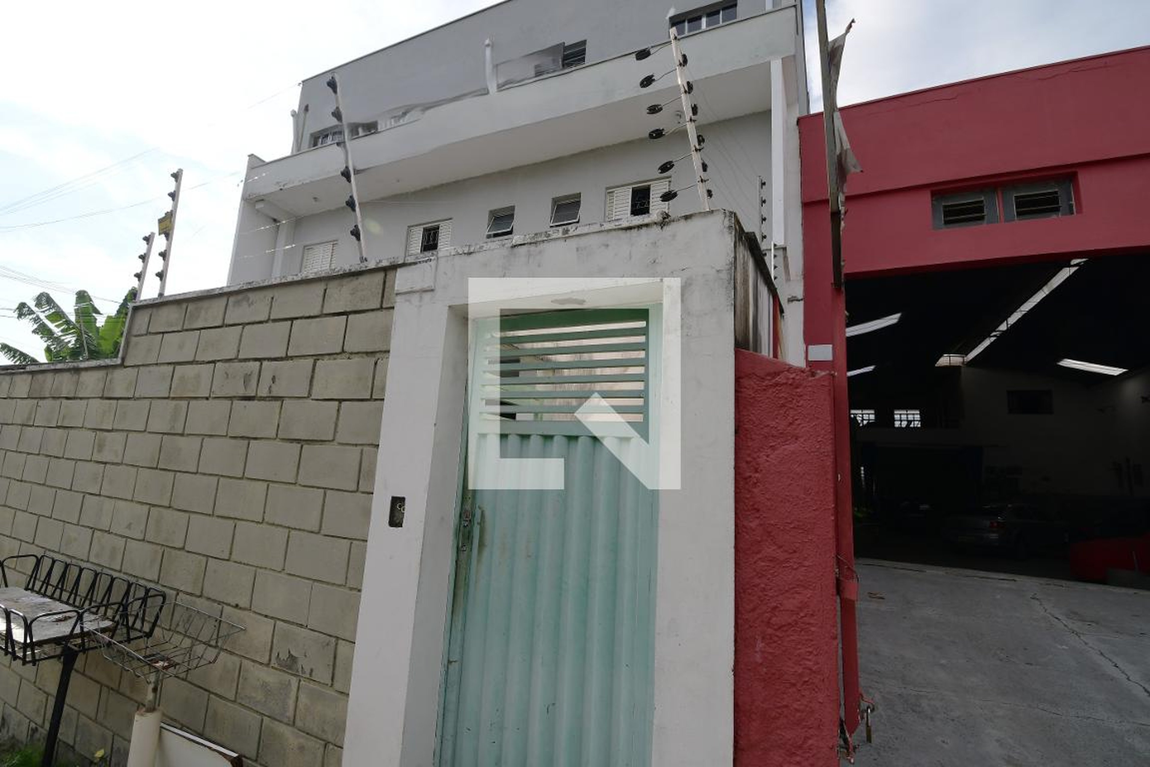 Fachada Condomínio em Avenida Santa Genebra, 320