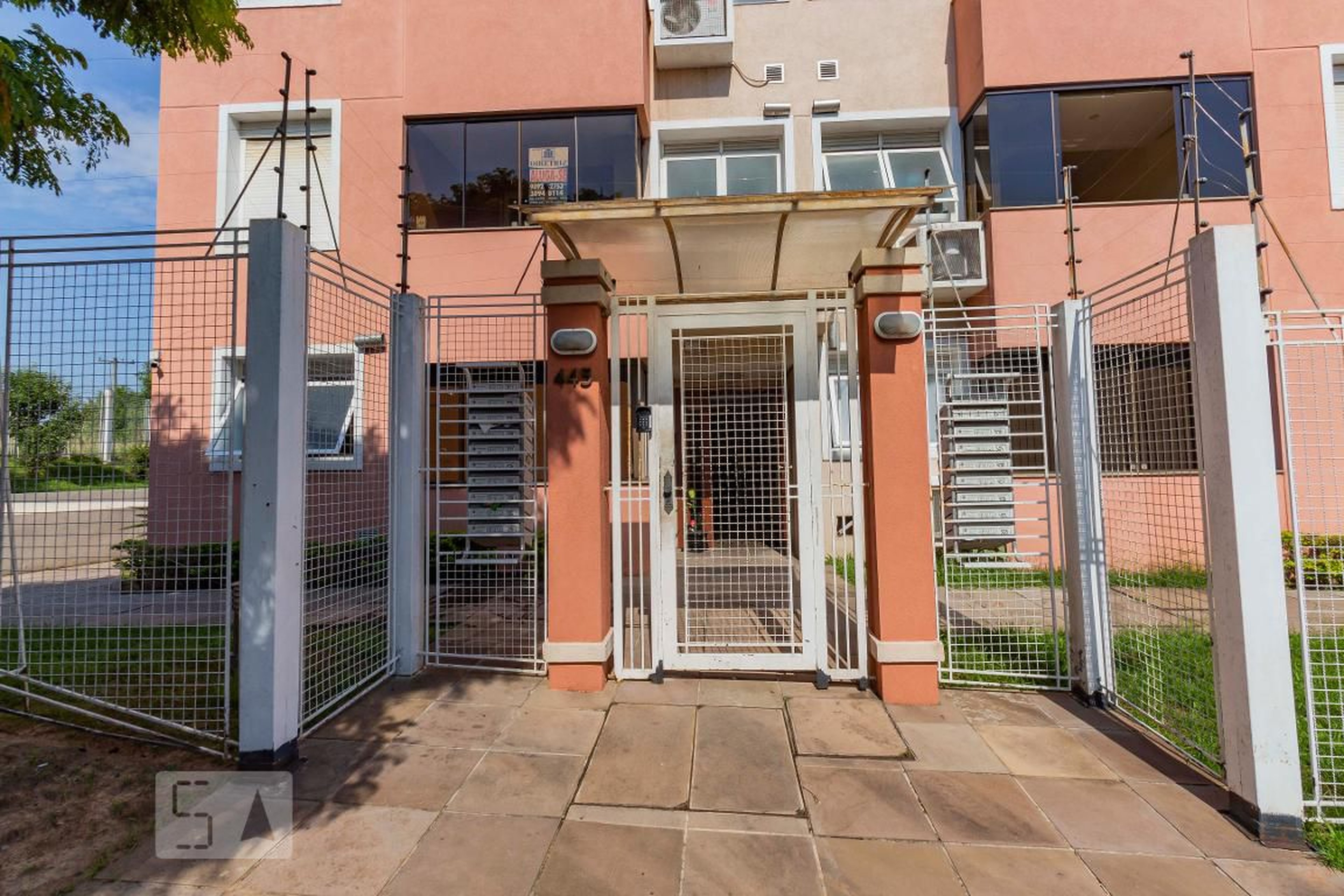 Fachada do Condomínio Condomínio Praia do Mucuripe