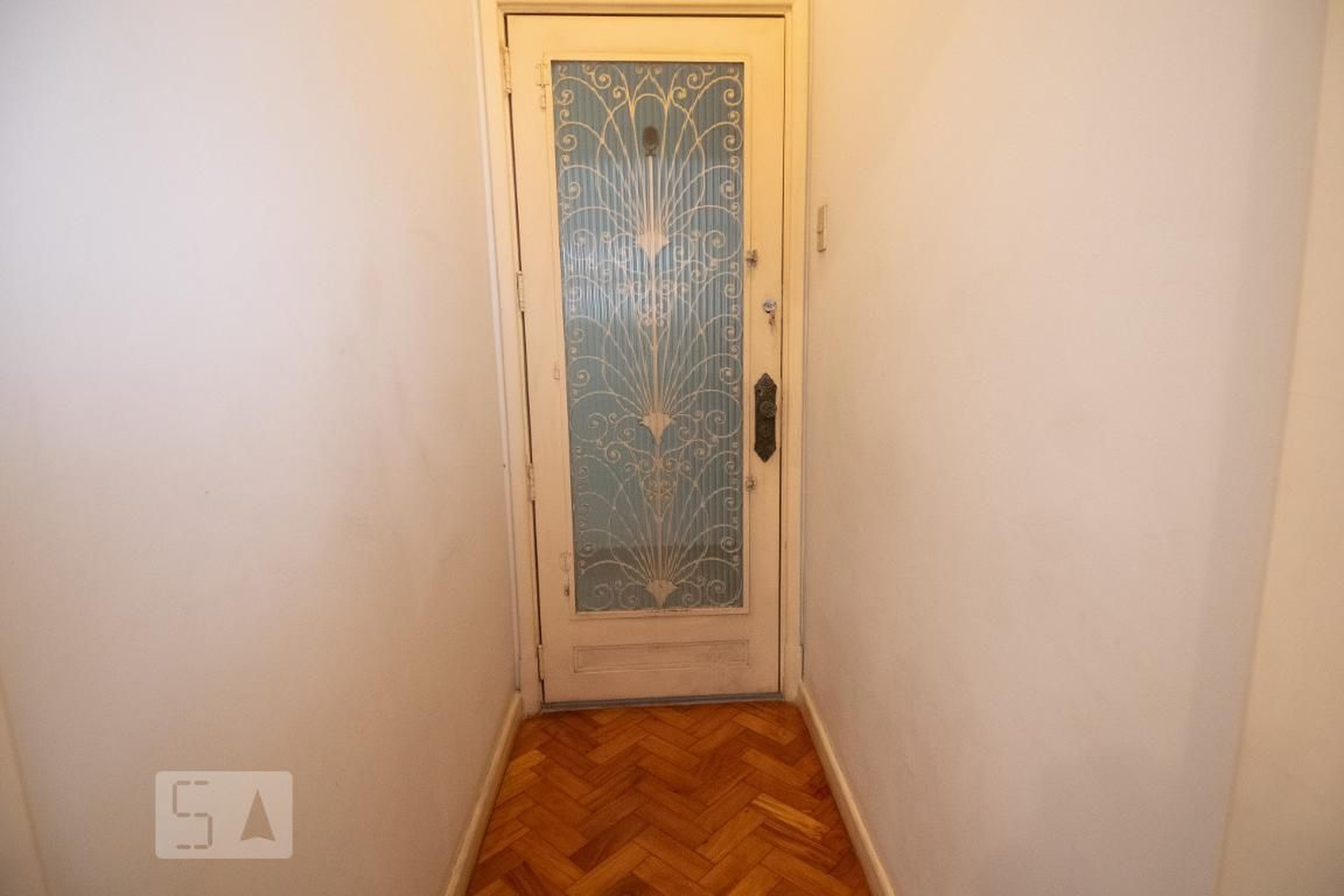 Hall - Santa Alice 2