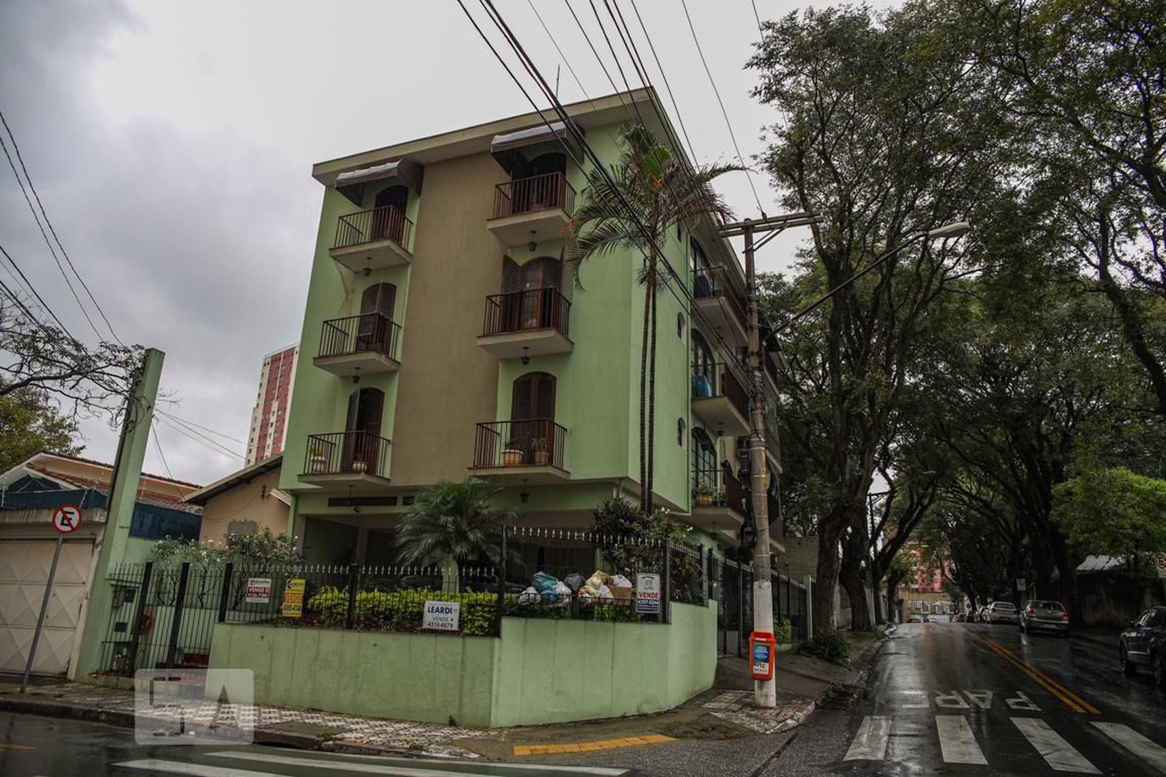 Fachada Condomínio em Rua Brasil, 915