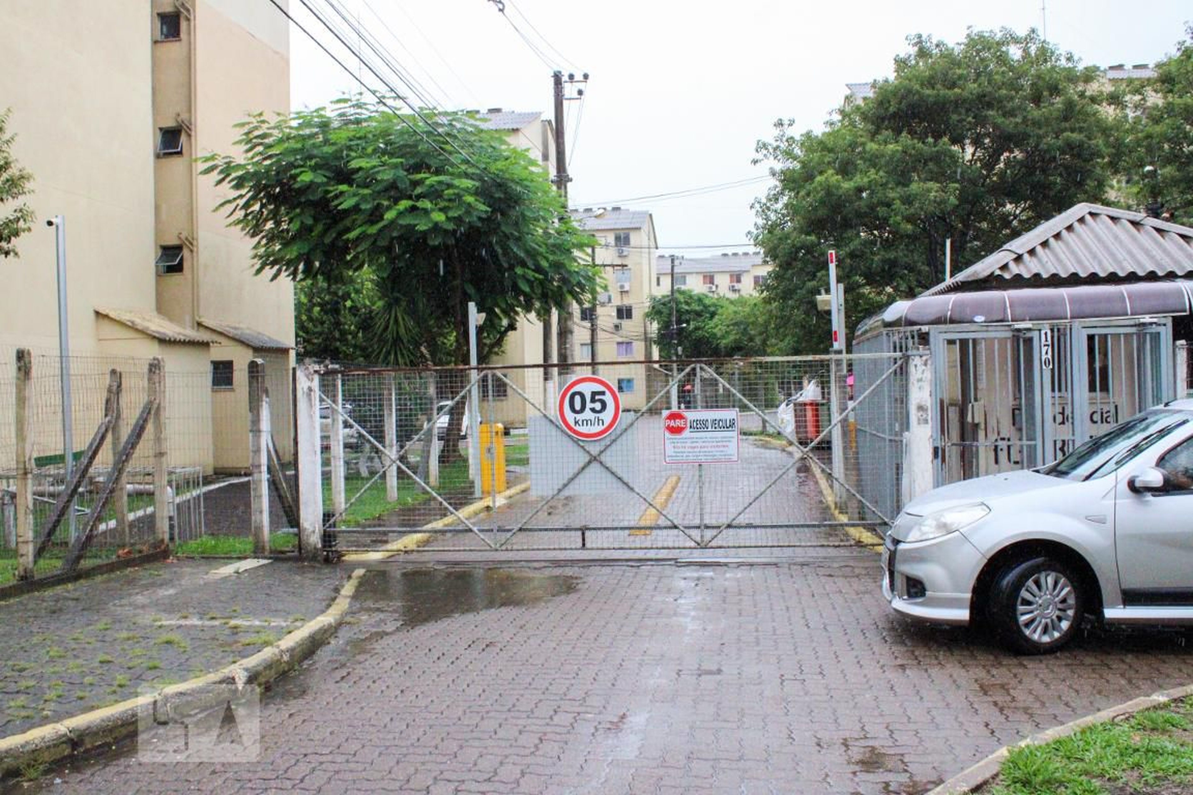 Condomínio Condomínio em Rua Alameda das Corticeiras, 70