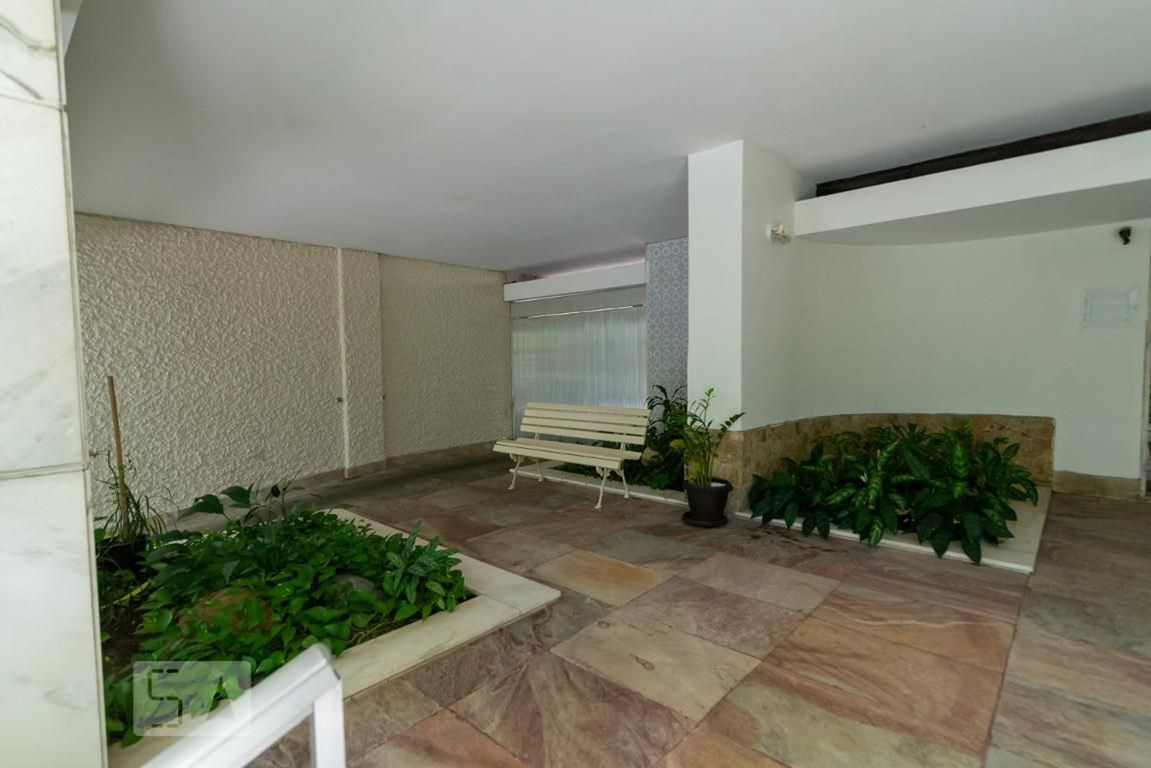 Hall de Entrada - Conselheiro Zenha