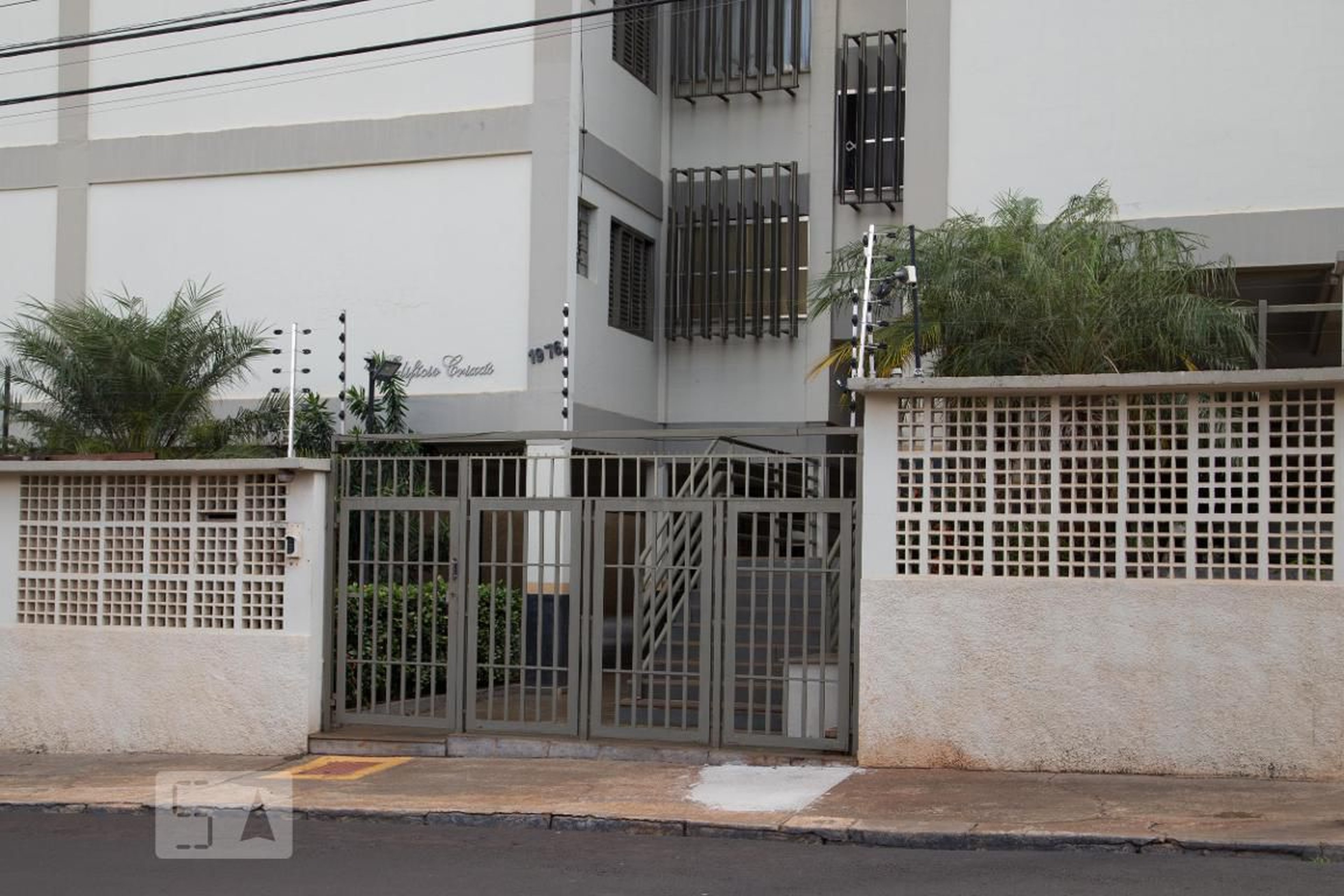 Fachada Condomínio Crixás