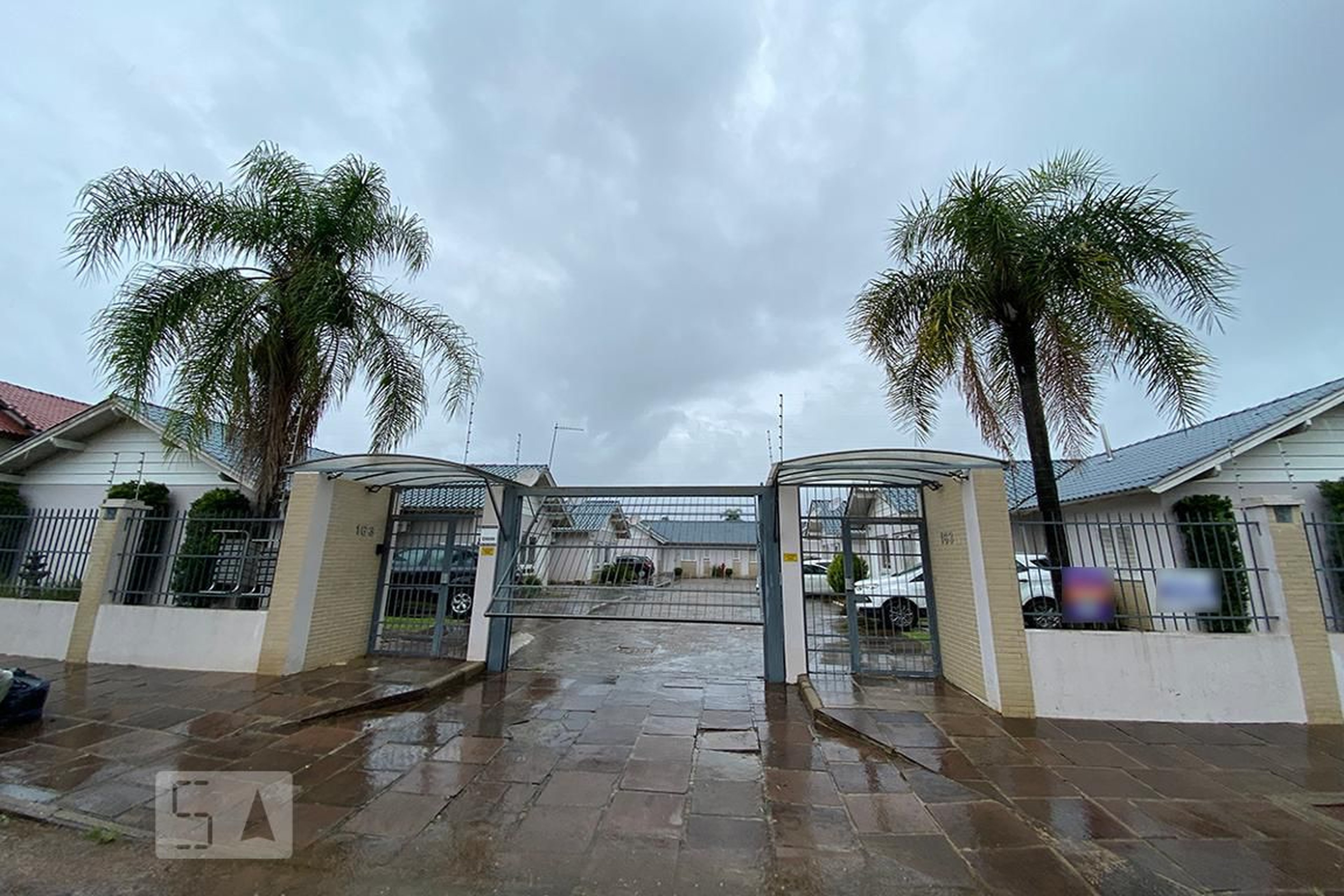 Fachada do Condomínio Residencial Fontes do Sinuelo