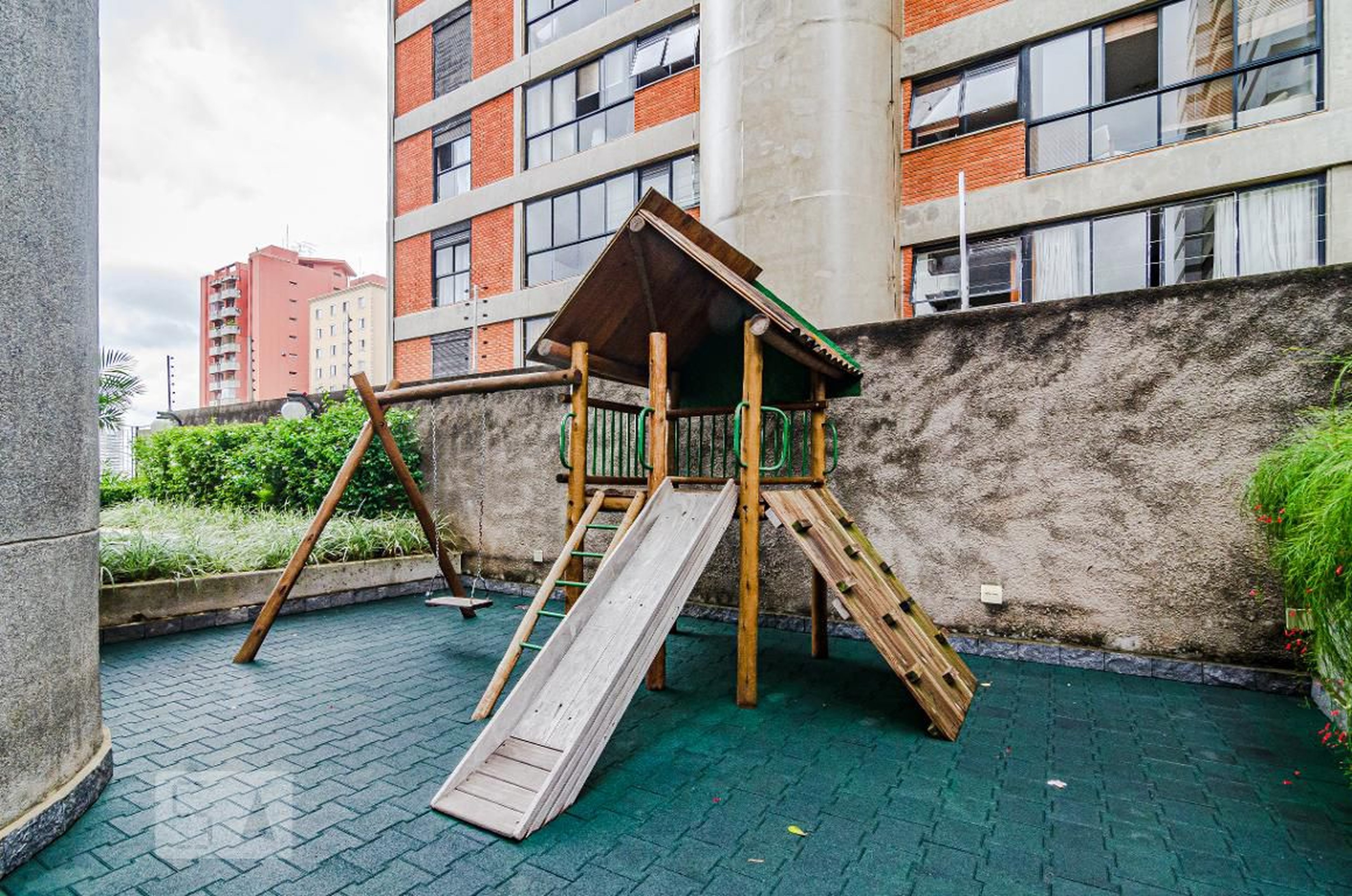 Playground - Marques de Valencia