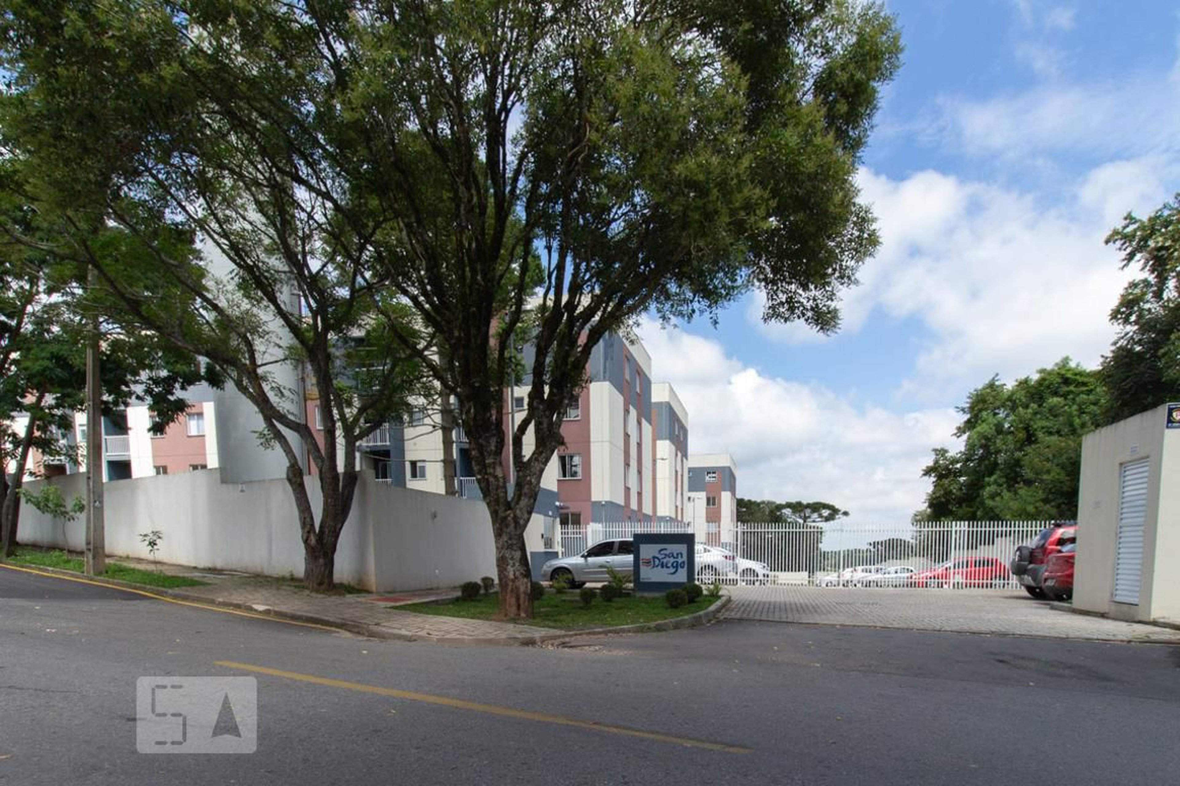 Fachada do Condomínio Condomínio San Diego