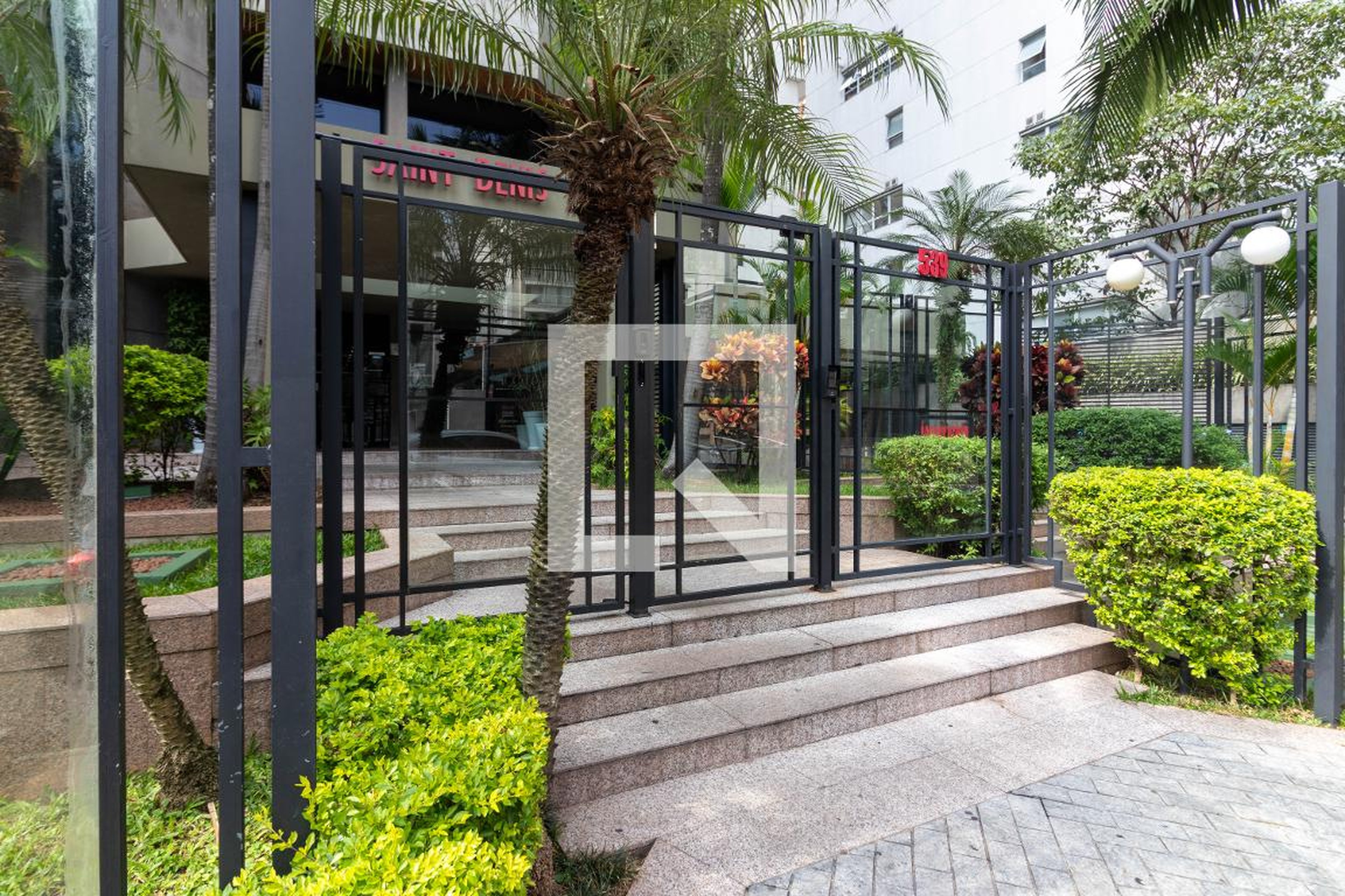 Fachada Condomínio Saint Denis