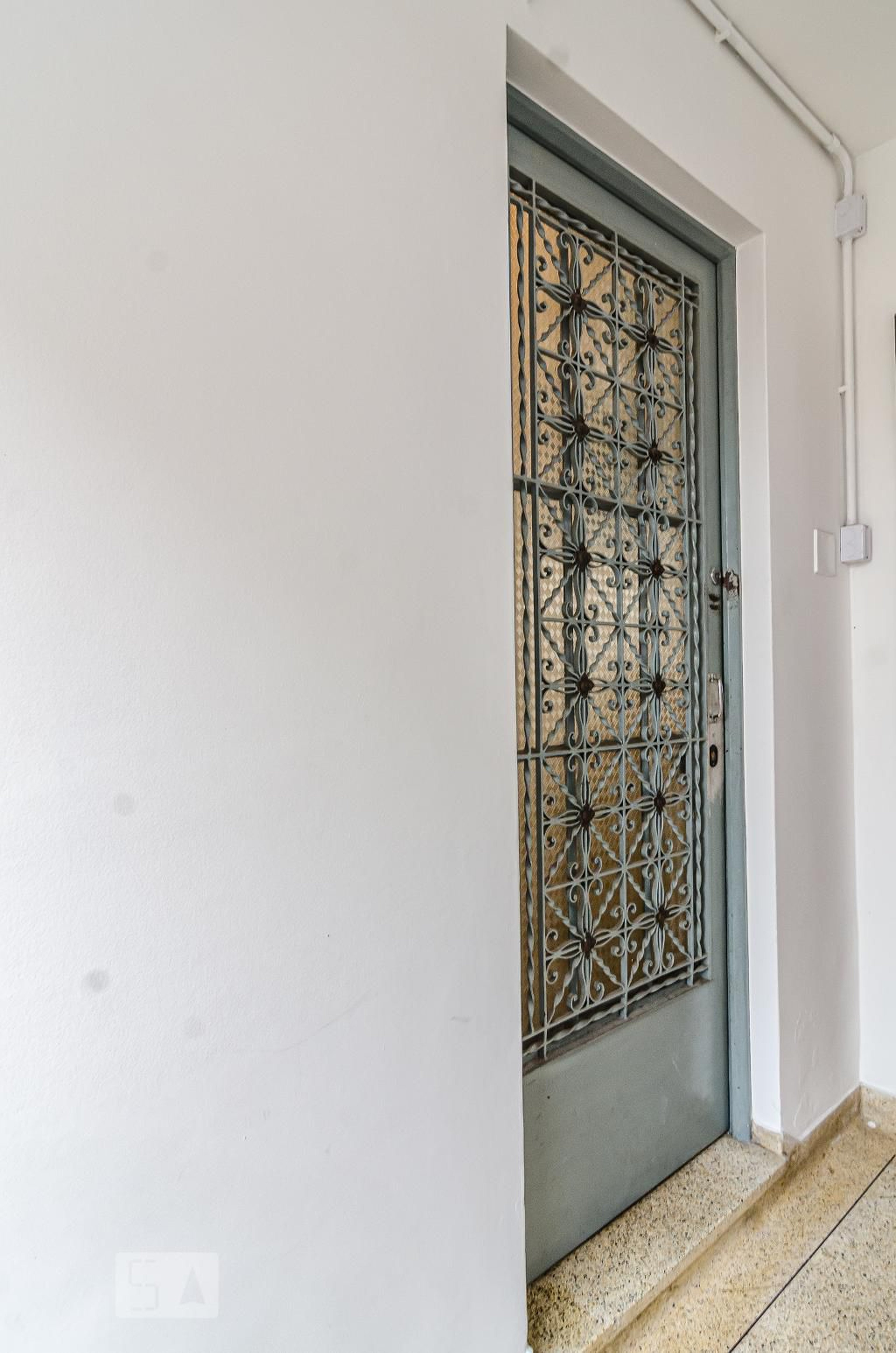 Entrada do prédio - null