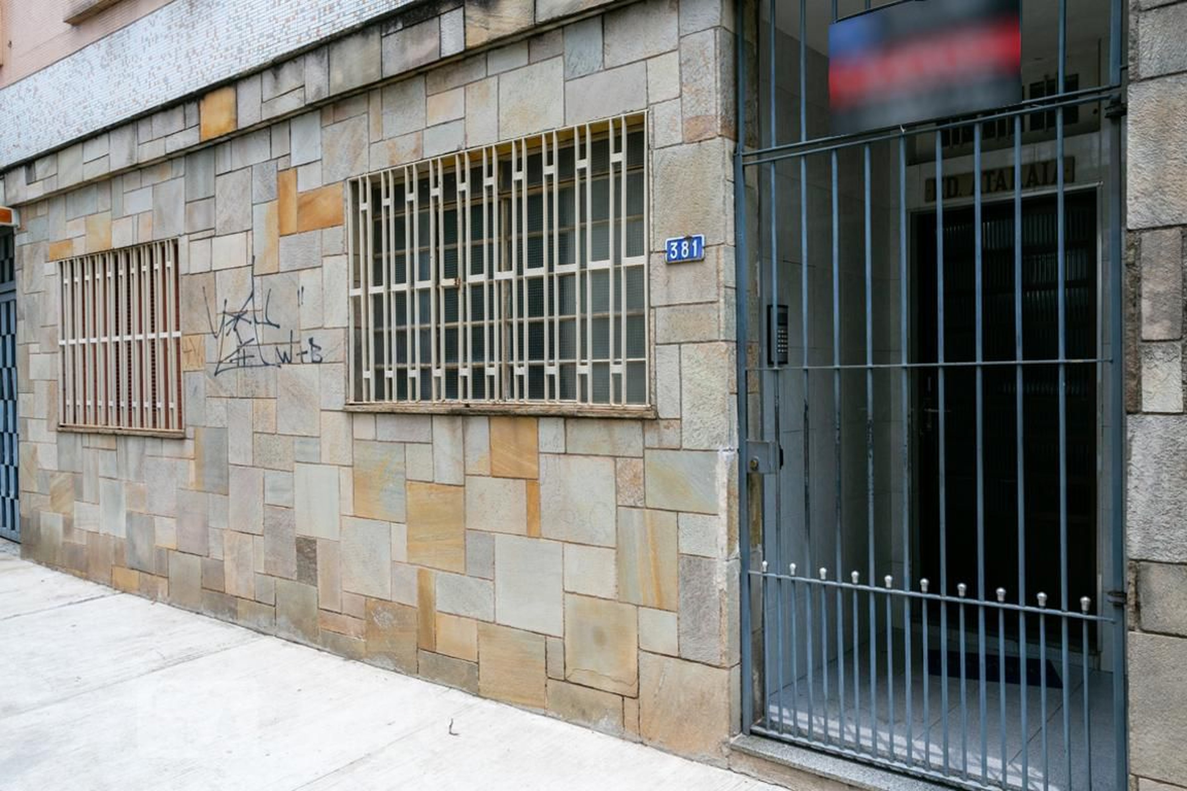 Fachada do condomínio Edifício Atalaia