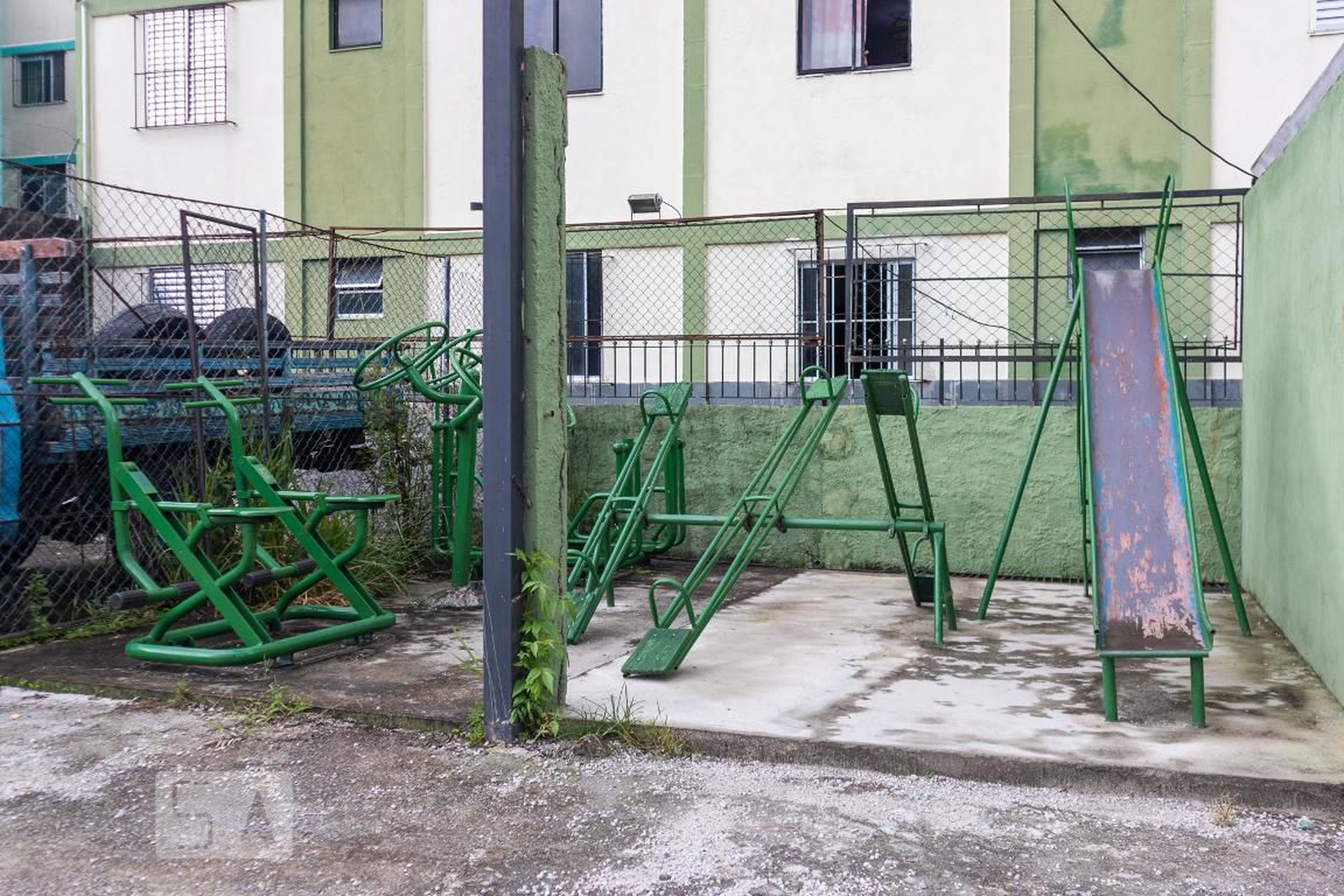 Playground - Multipredial Verdes Mares