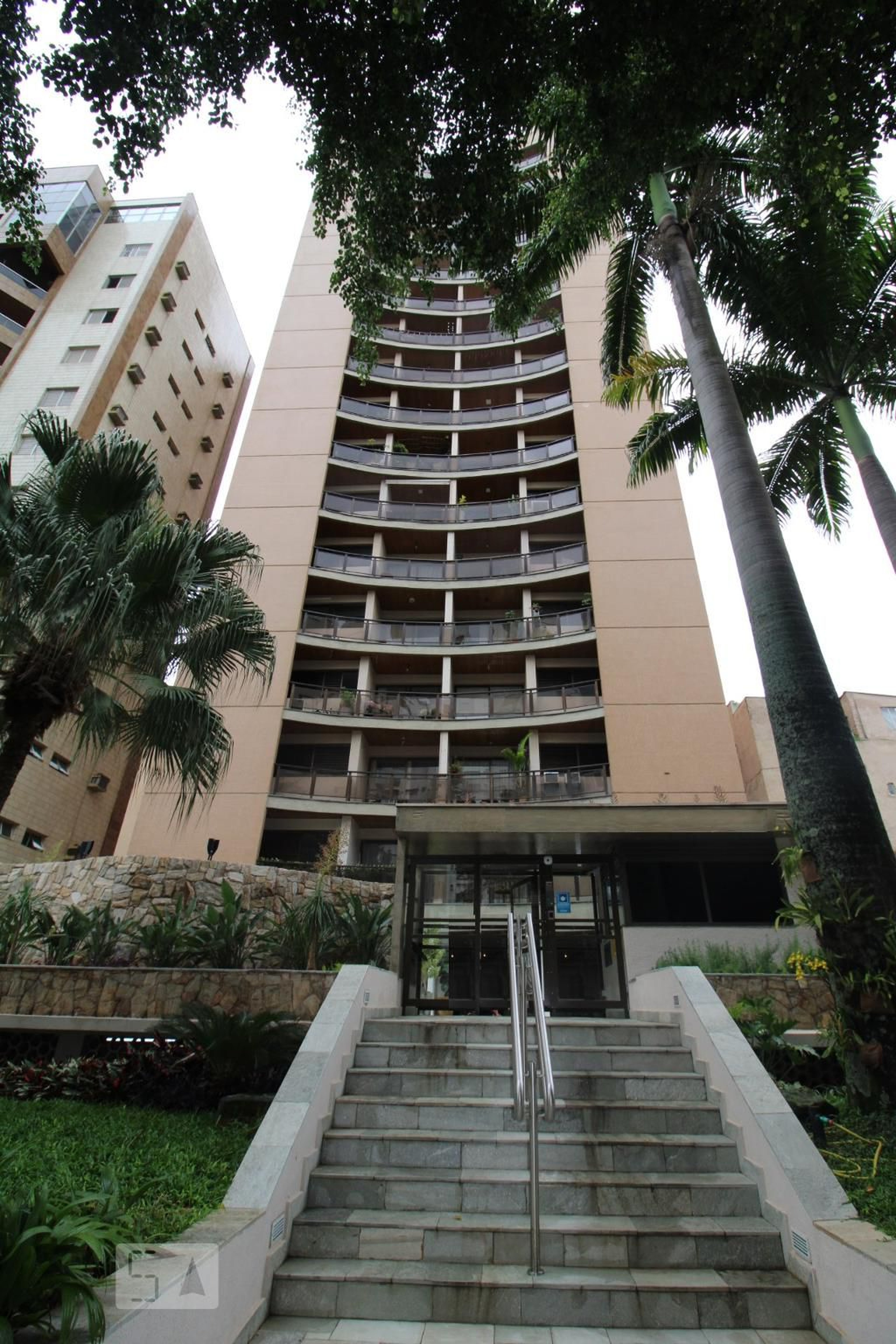 Fachada do Condomínio Condomínio em Rua Barão de Ataliba, 155