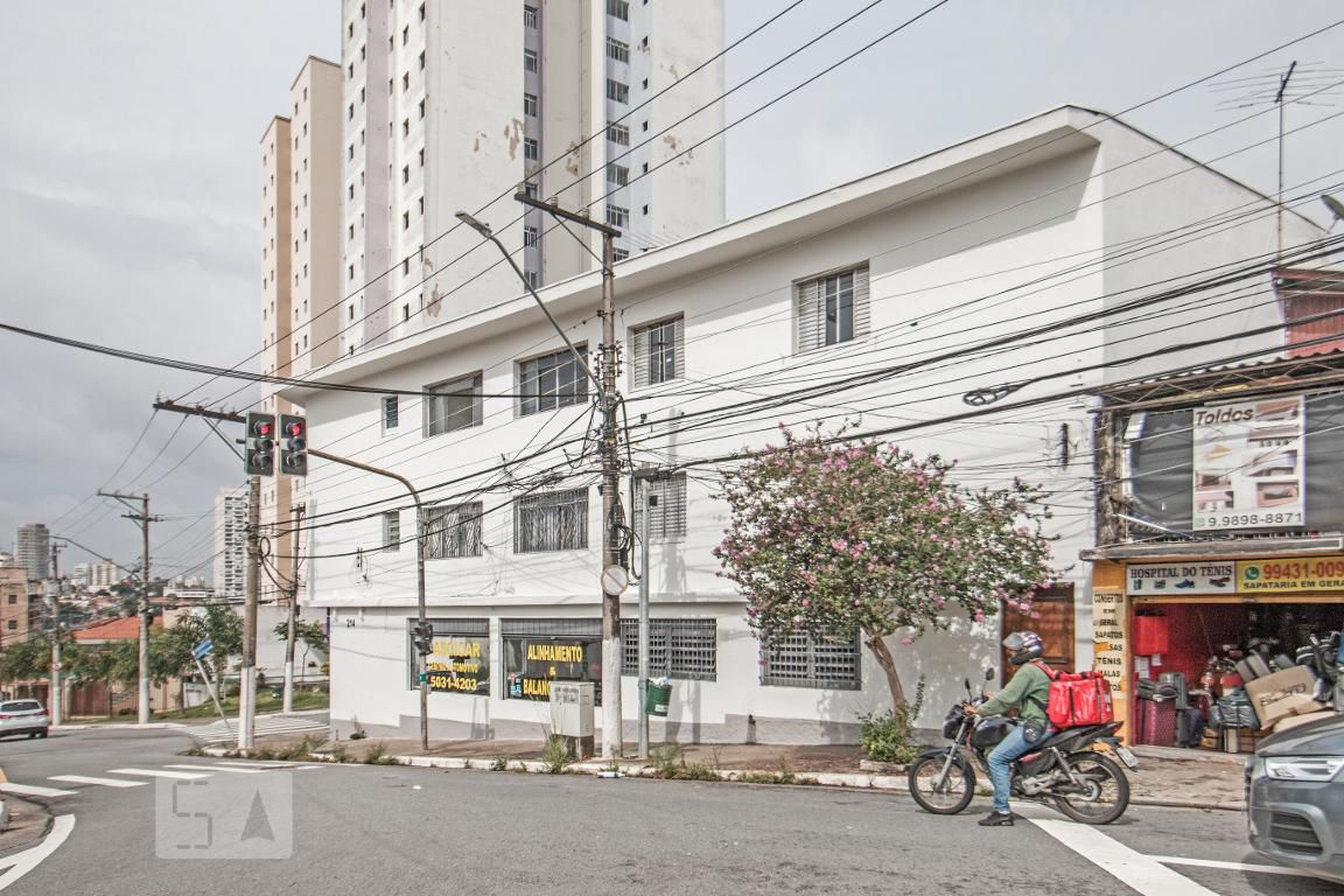 Fachada Condomínio em Avenida Doutor Lino de Moraes Leme, 204