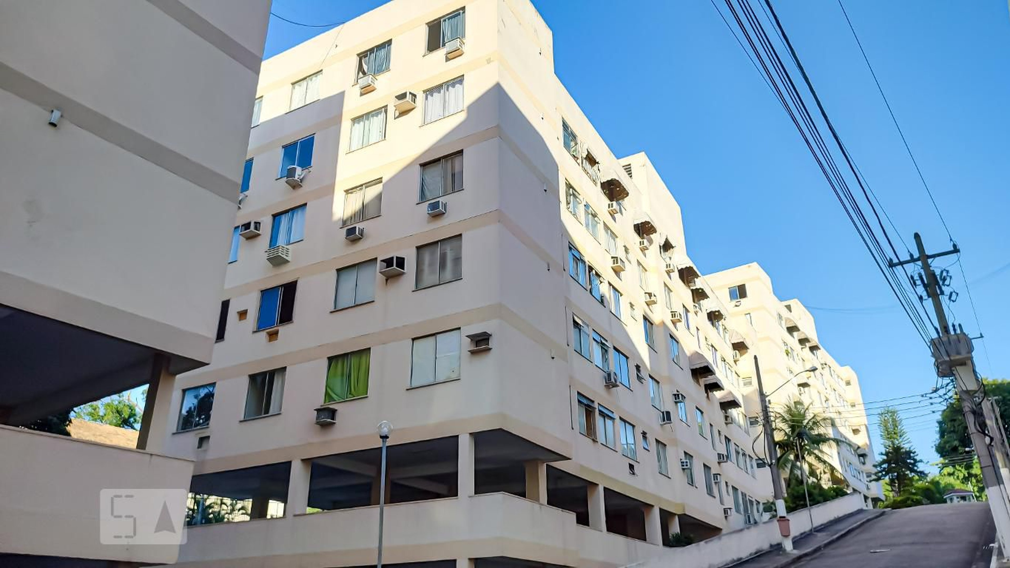 Fachada do Prédio Residencial Retiro dos Artistas