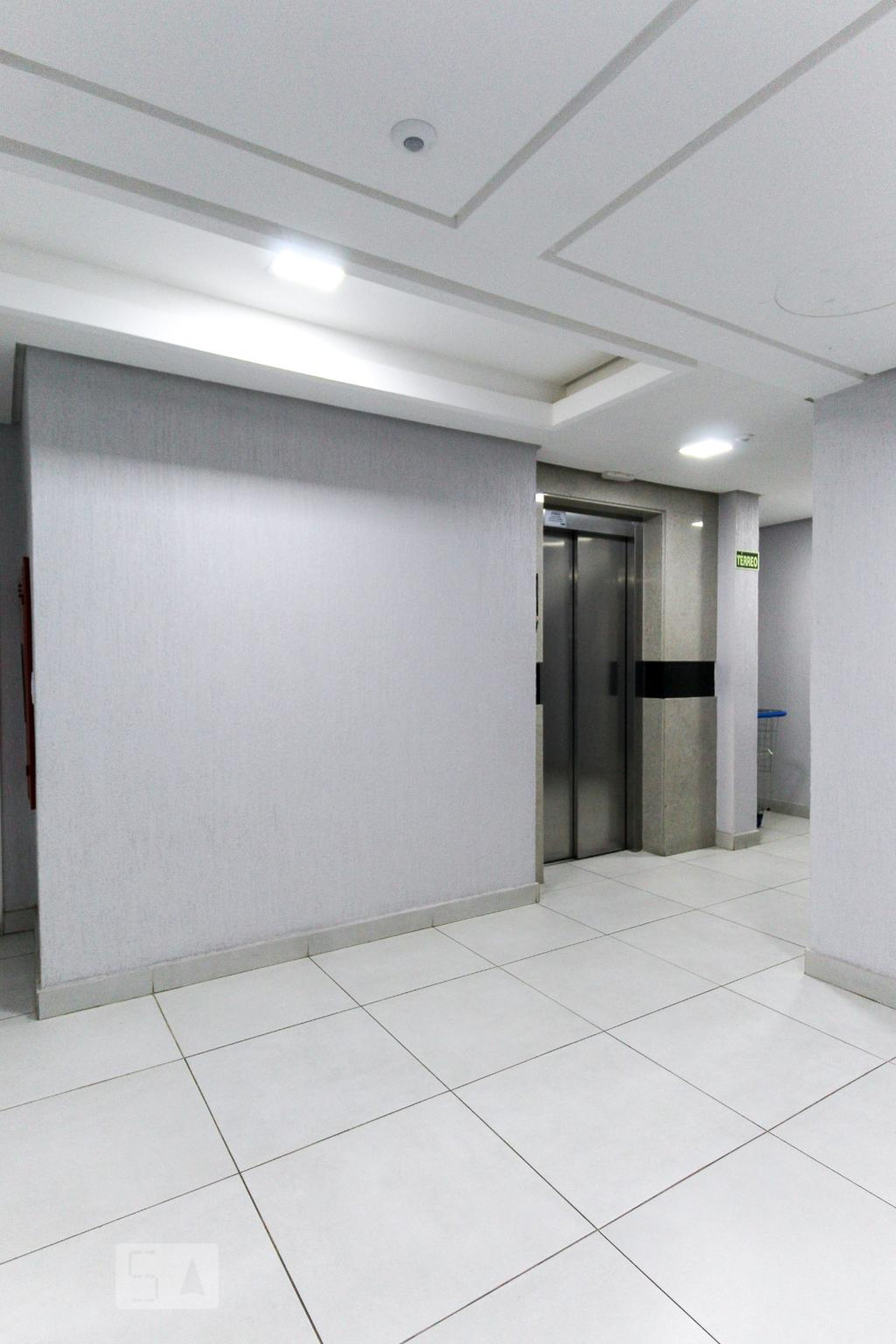 Hall - Jardim das Cerejeiras
