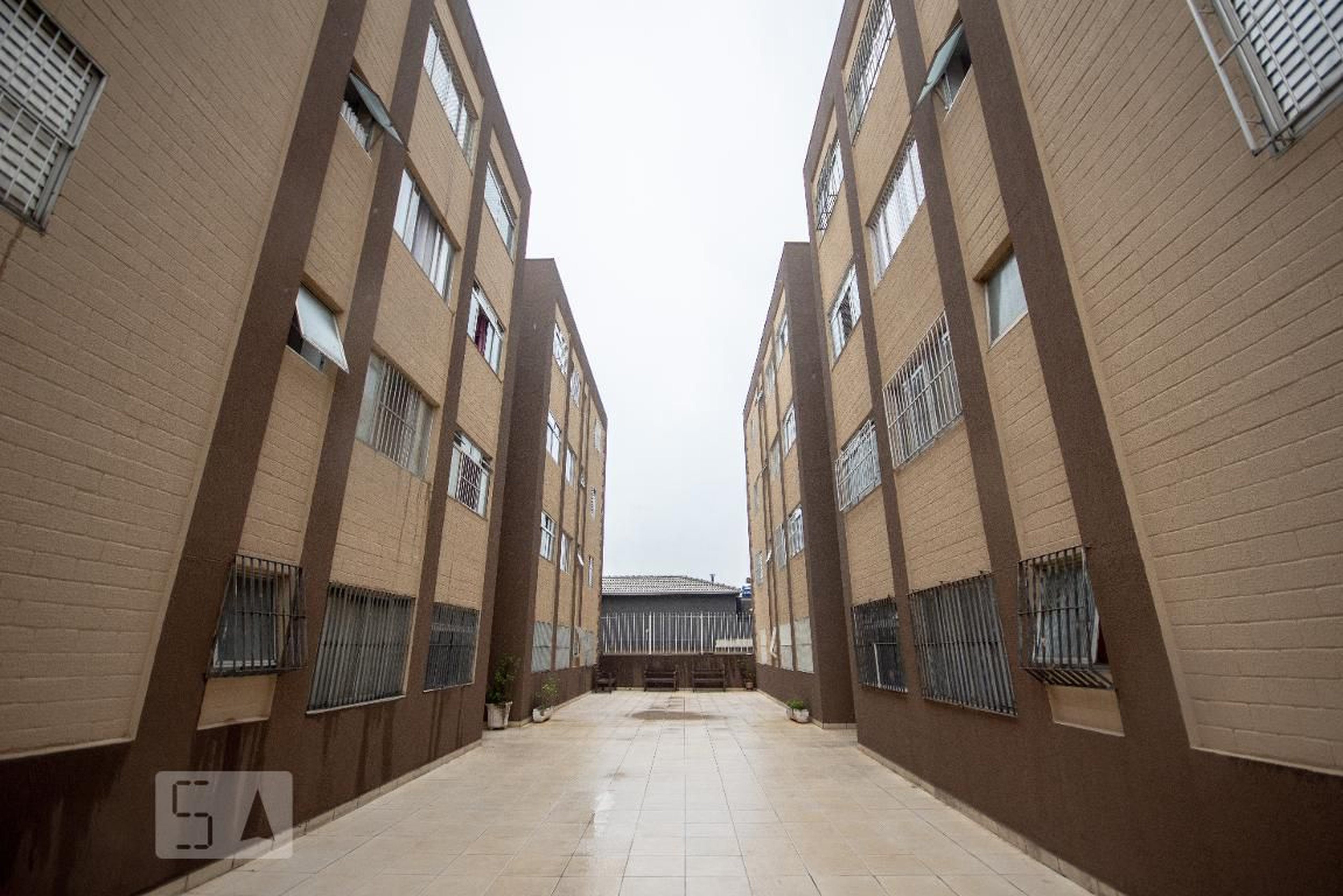 Fachada Condomínio em Rua Márcio Mazzei, 29