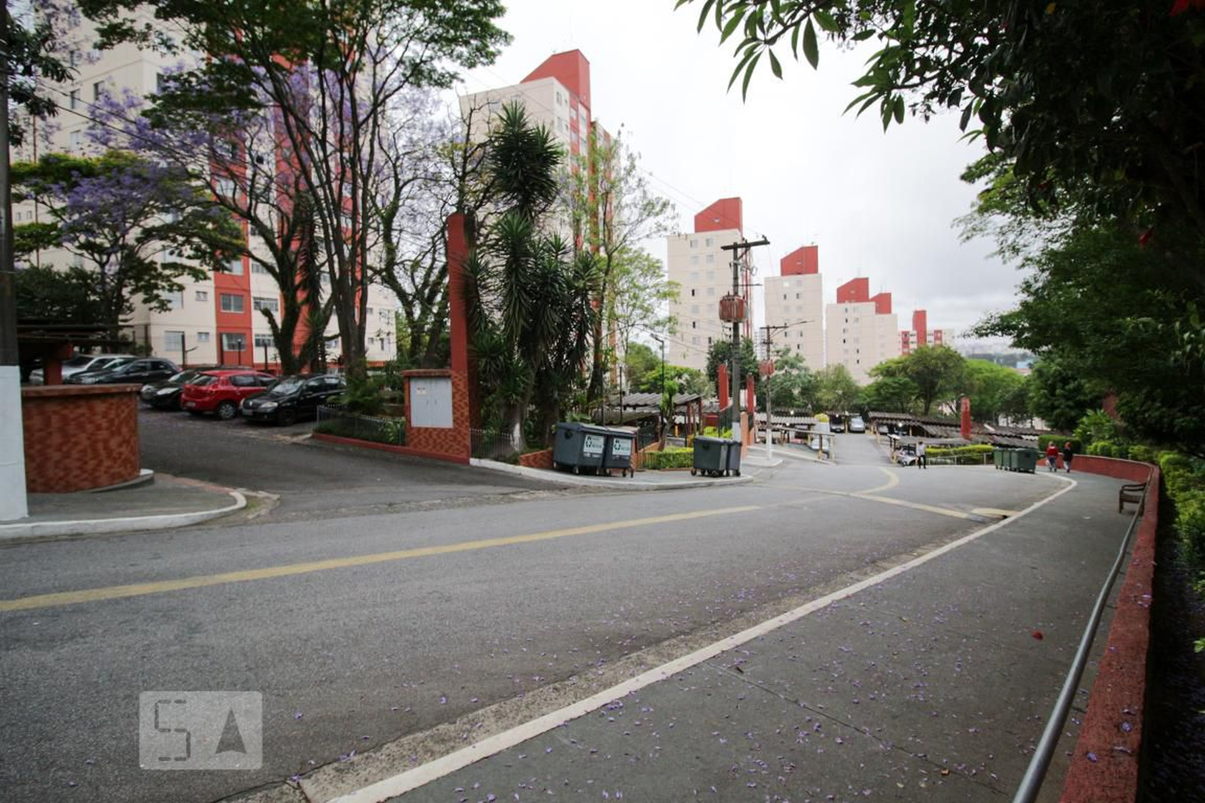 Fachada do condomínio Condomínio Jardim Tropical