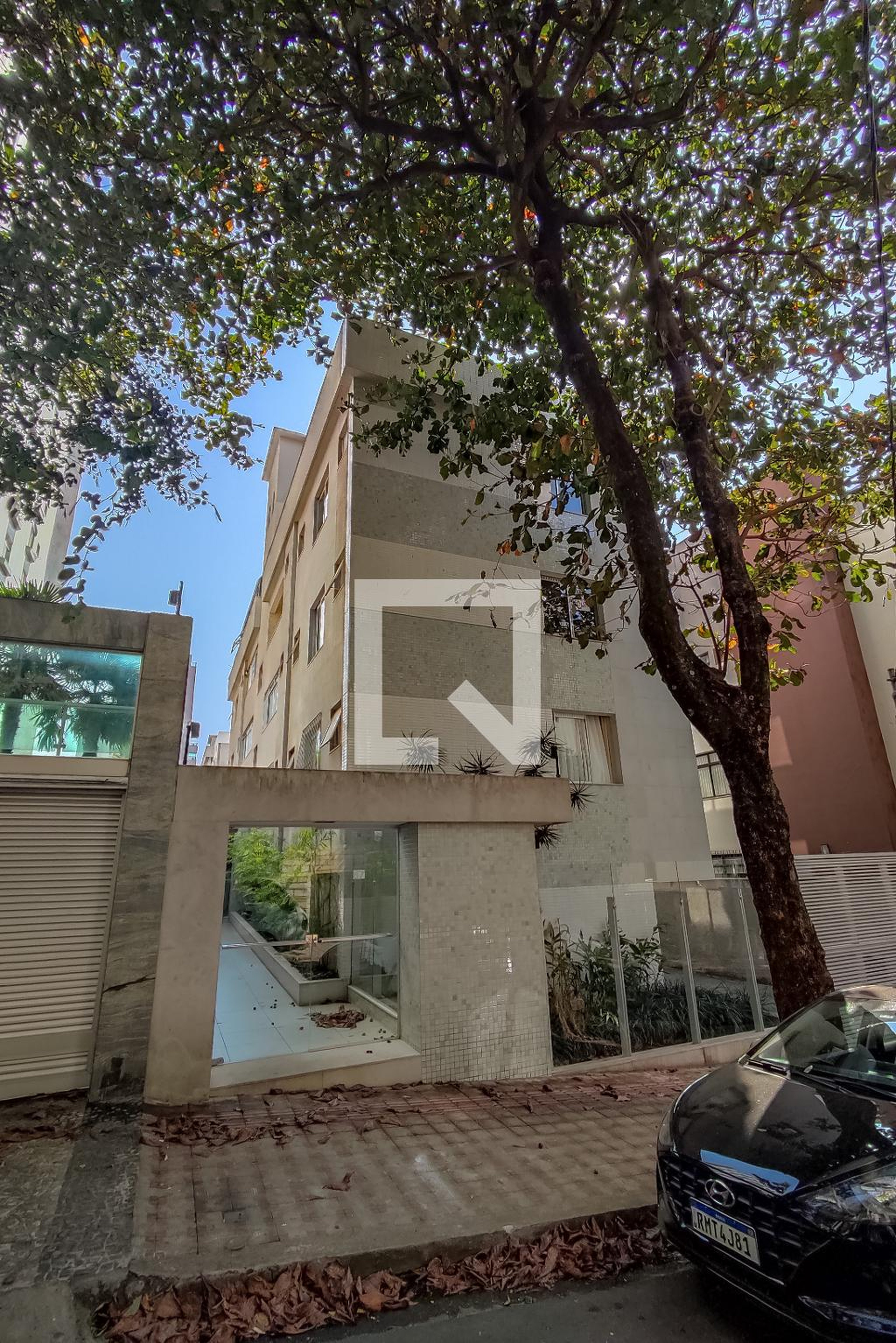 Fachada Condomínio em Rua Guaratinga, 67