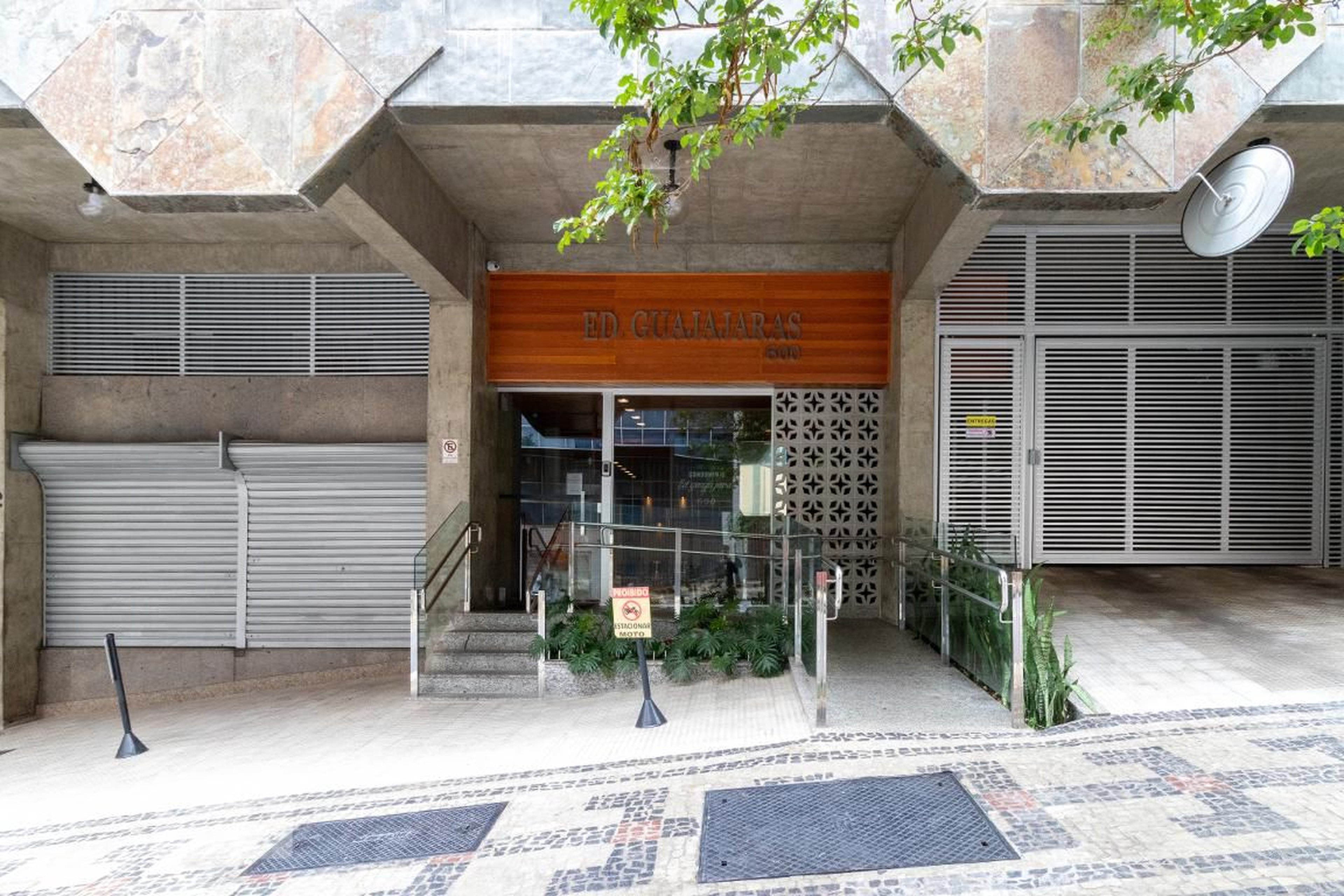 Fachada do Prédio Edifício Guajajaras