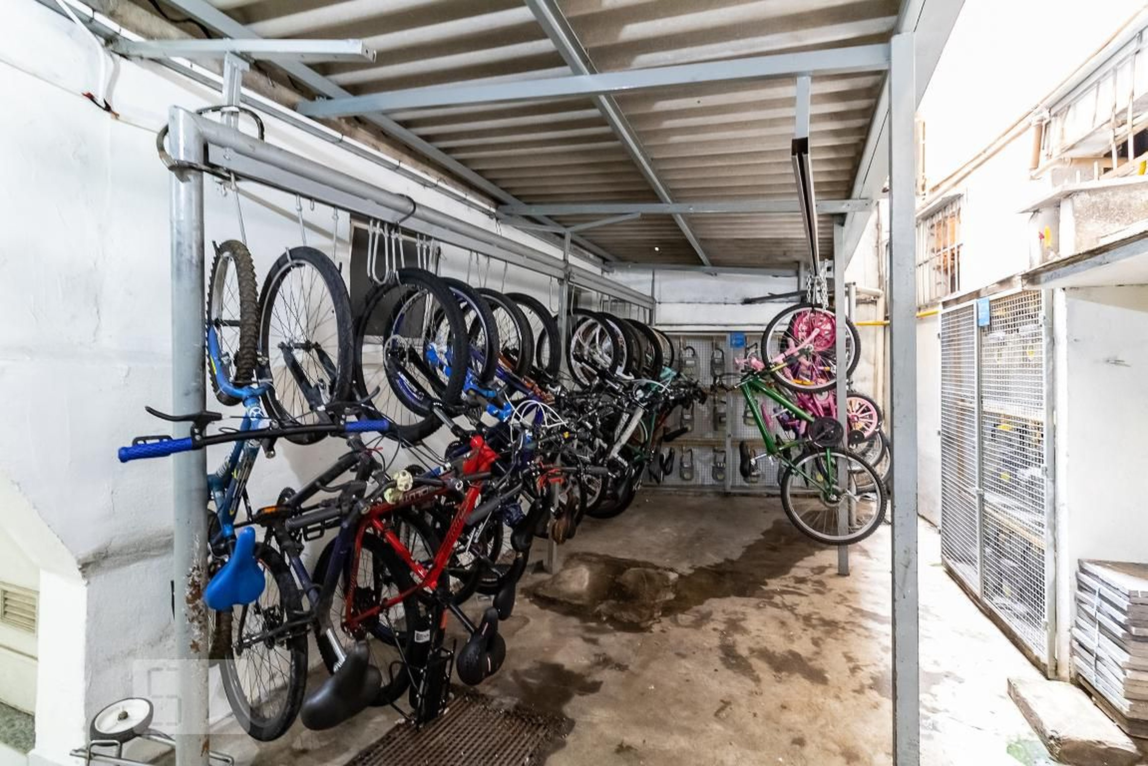 Bicicletário - Edifício Cidade Mimes