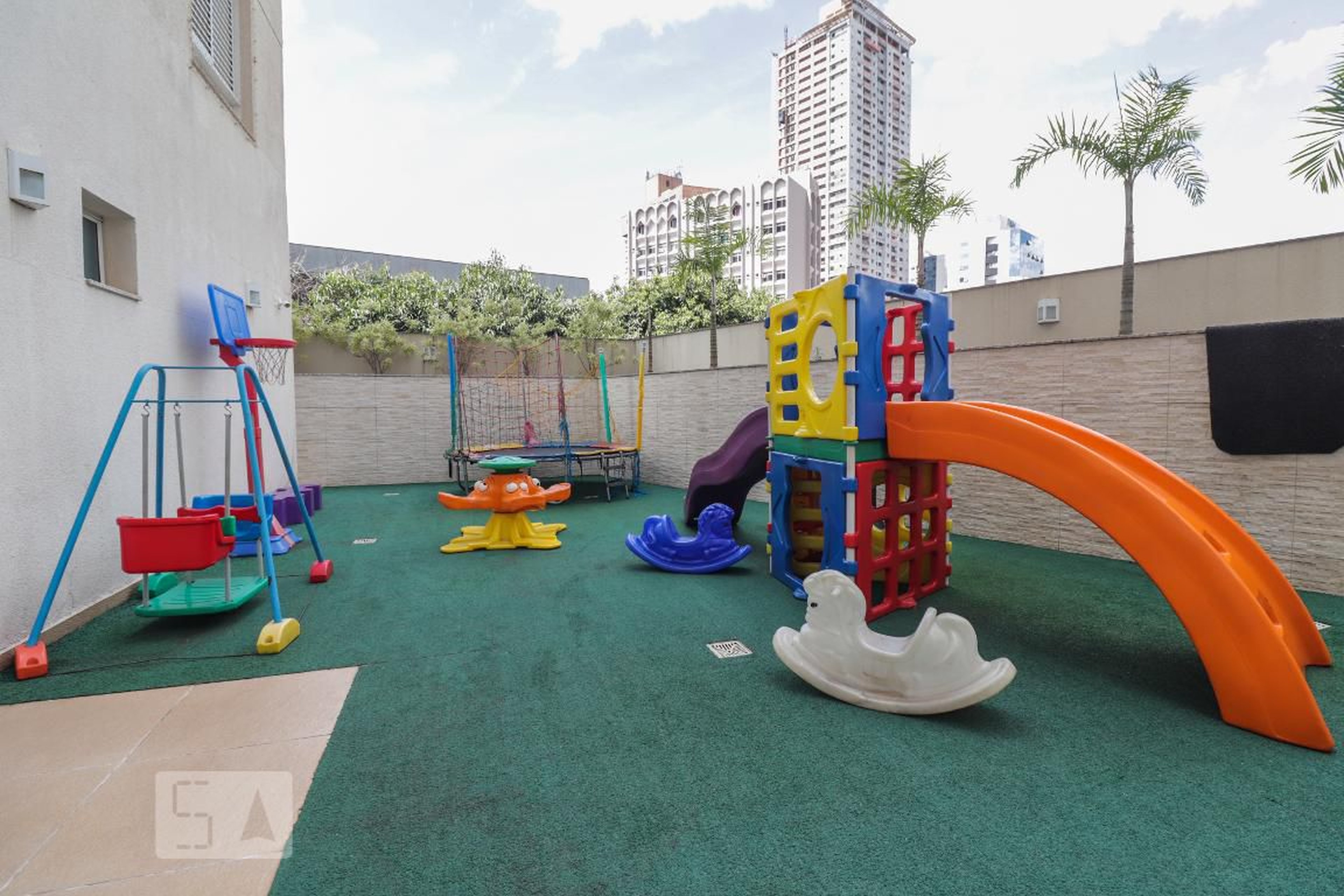Playground - Seven West Residencial
