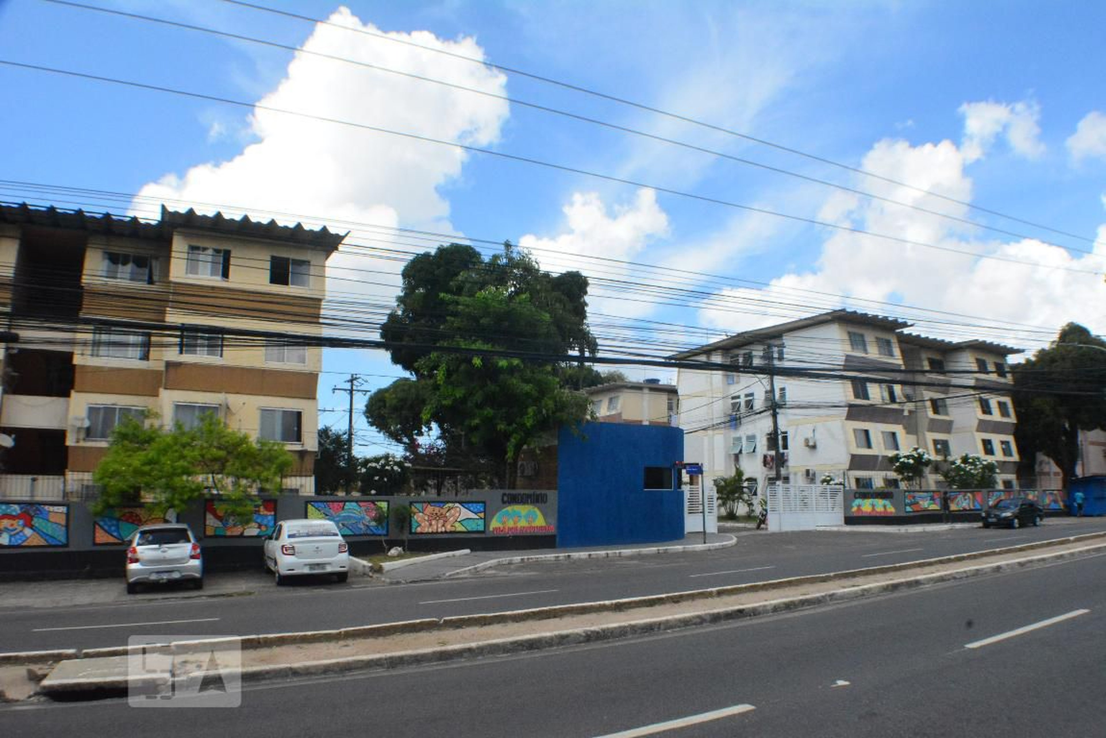Fachada do Condomínio Condomínio Vila dos Sapotizeiros