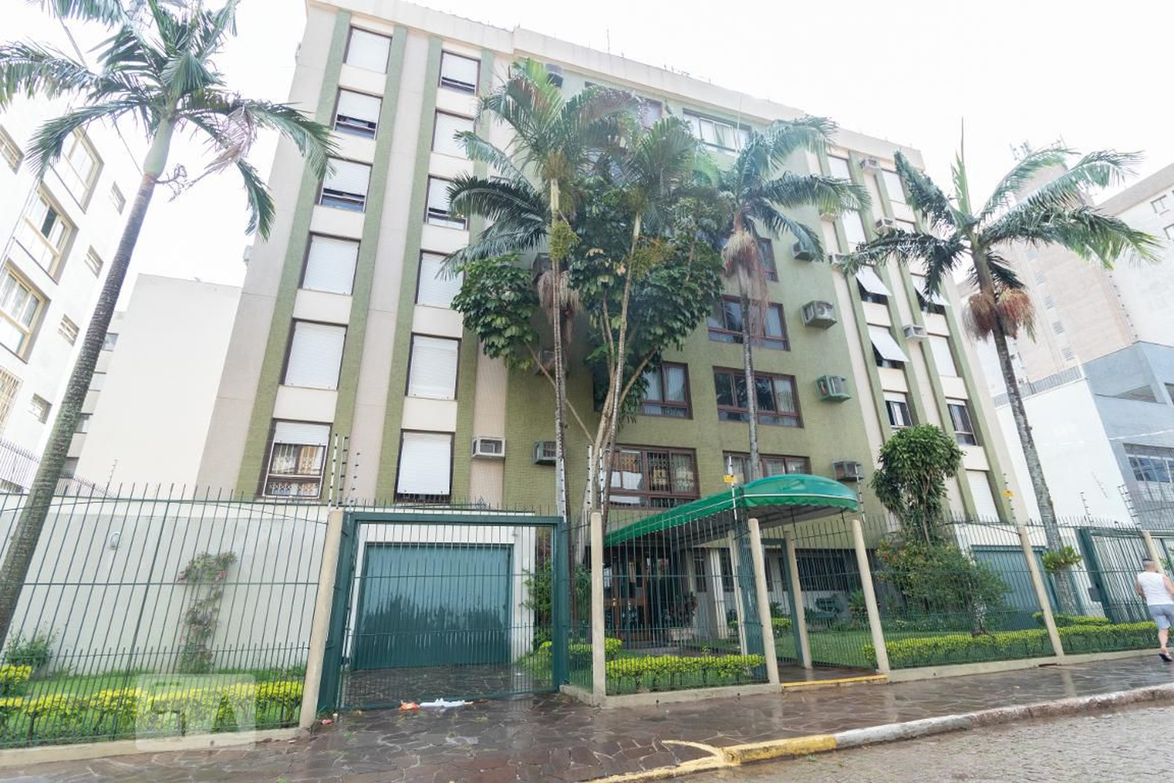 Fachada Condomínio em Rua Engenheiro Vespúcio de Abreu, 59