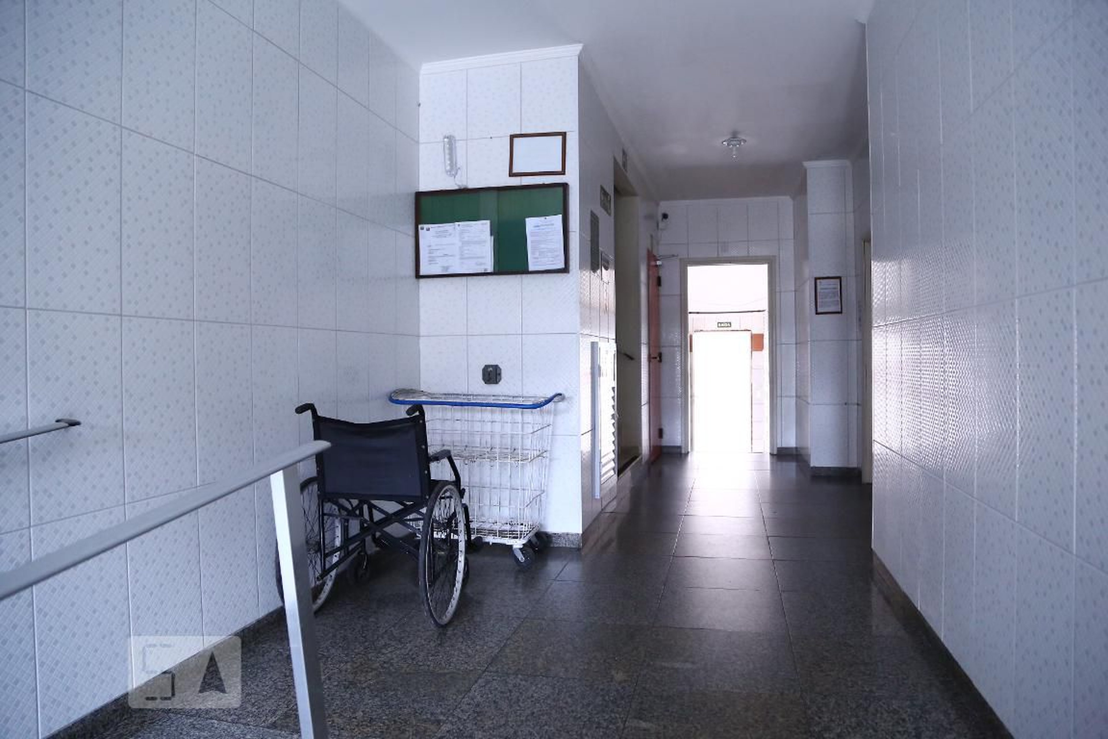 Hall de Entrada - Edifício Rogerio Cão