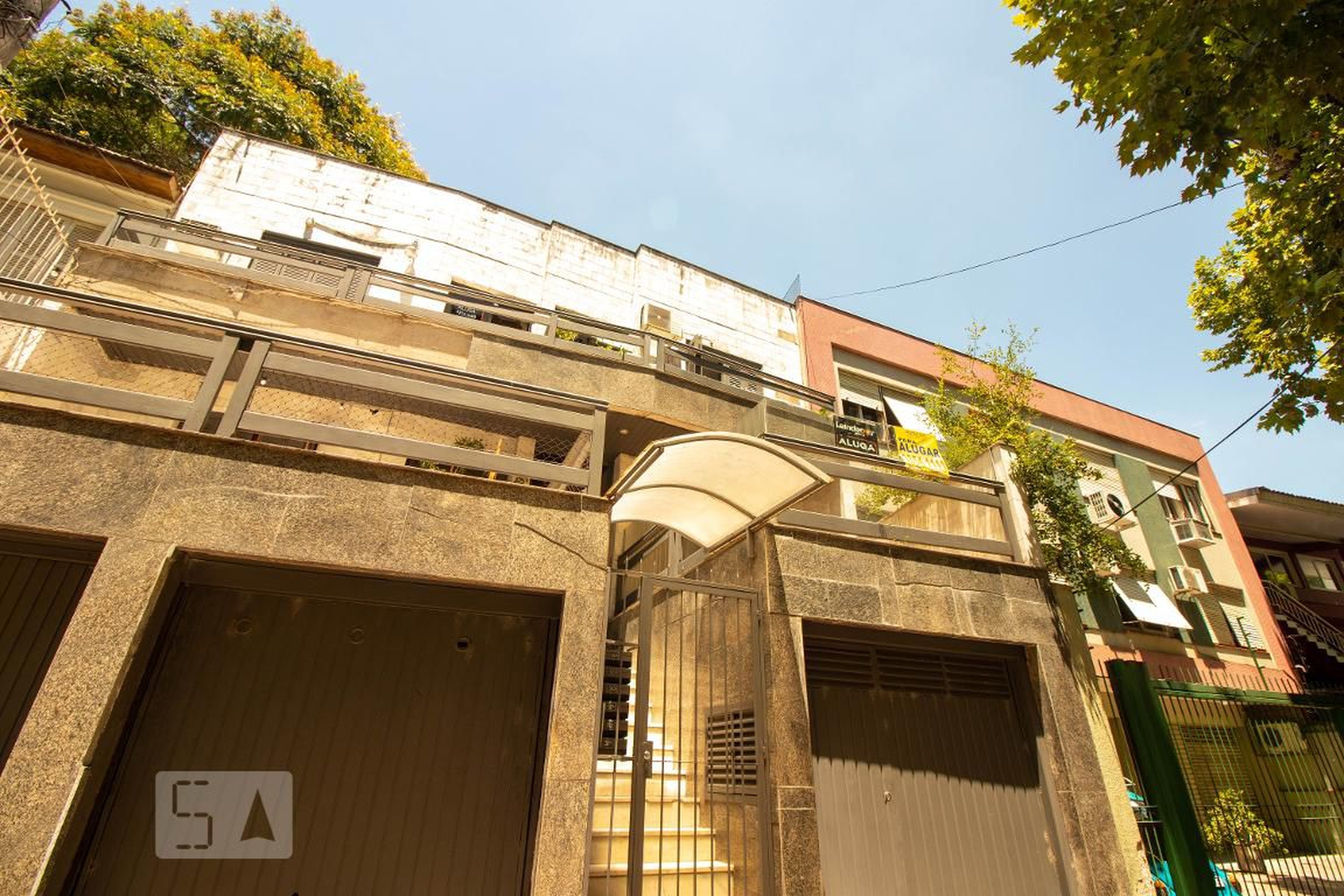 Fachada Condomínio em Avenida Caçapava, 481