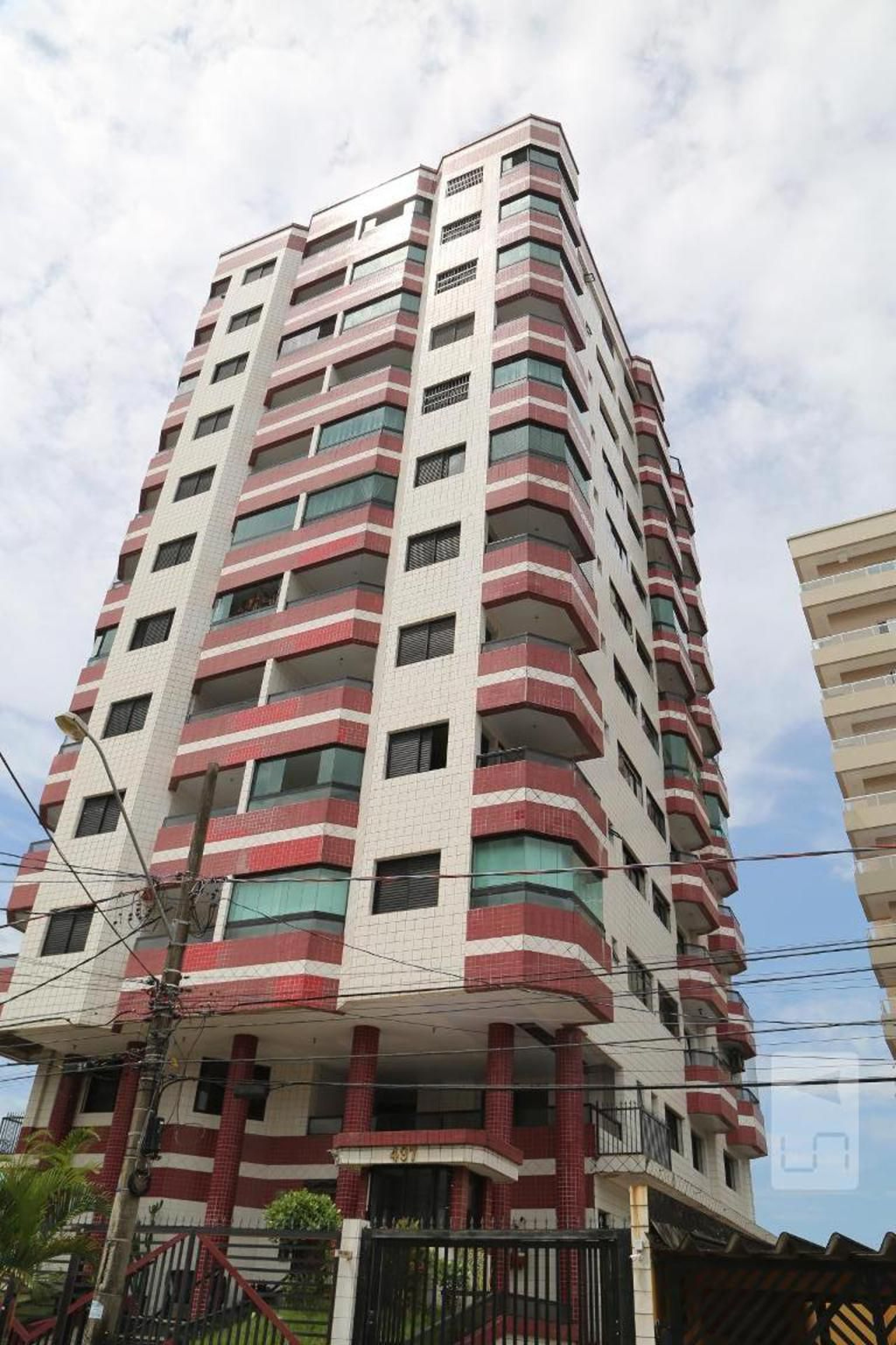 Fachada Condomínio Oeiras V