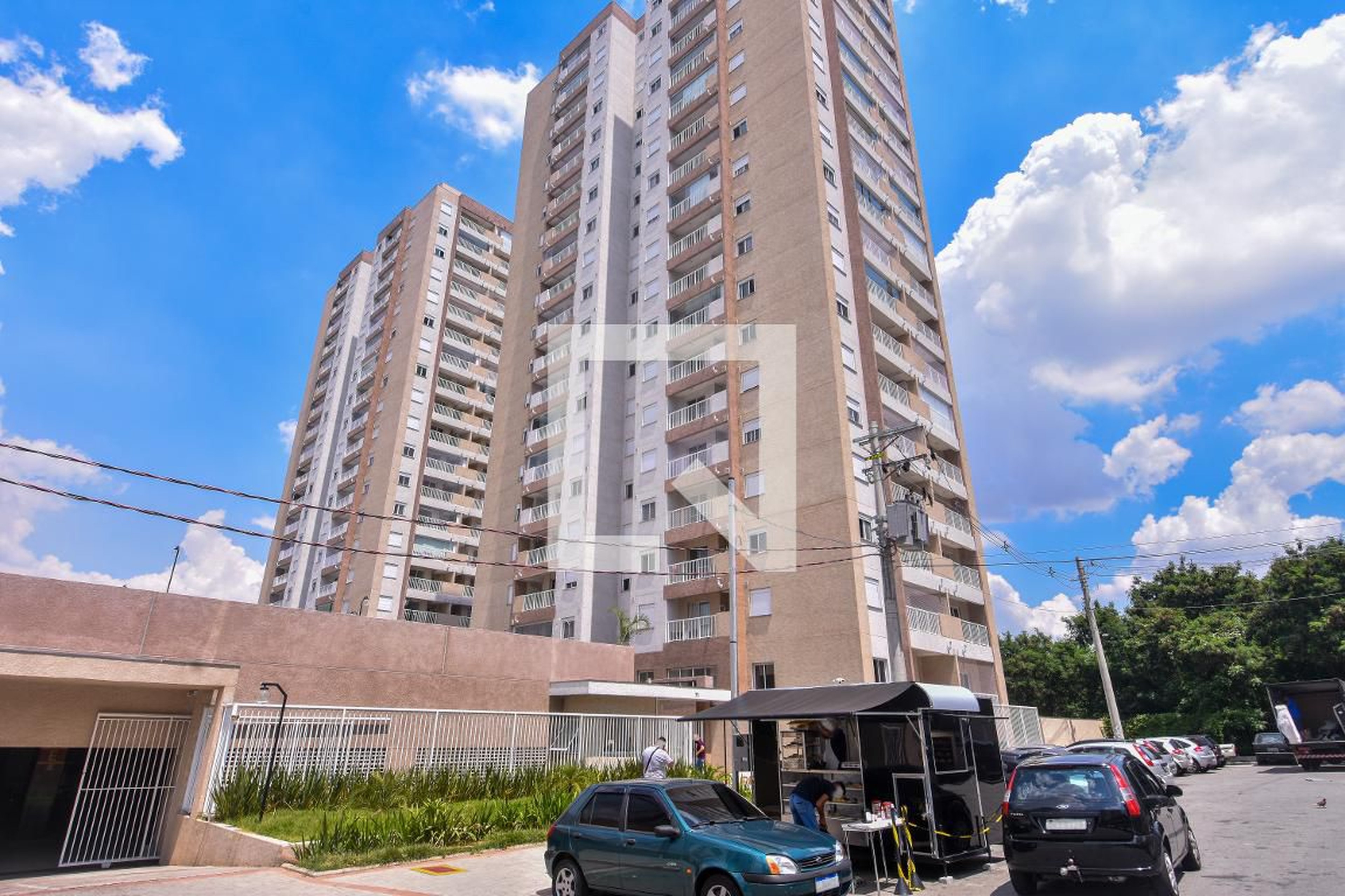 Fachada Condomínio em Rua Francisco Rossano, 123