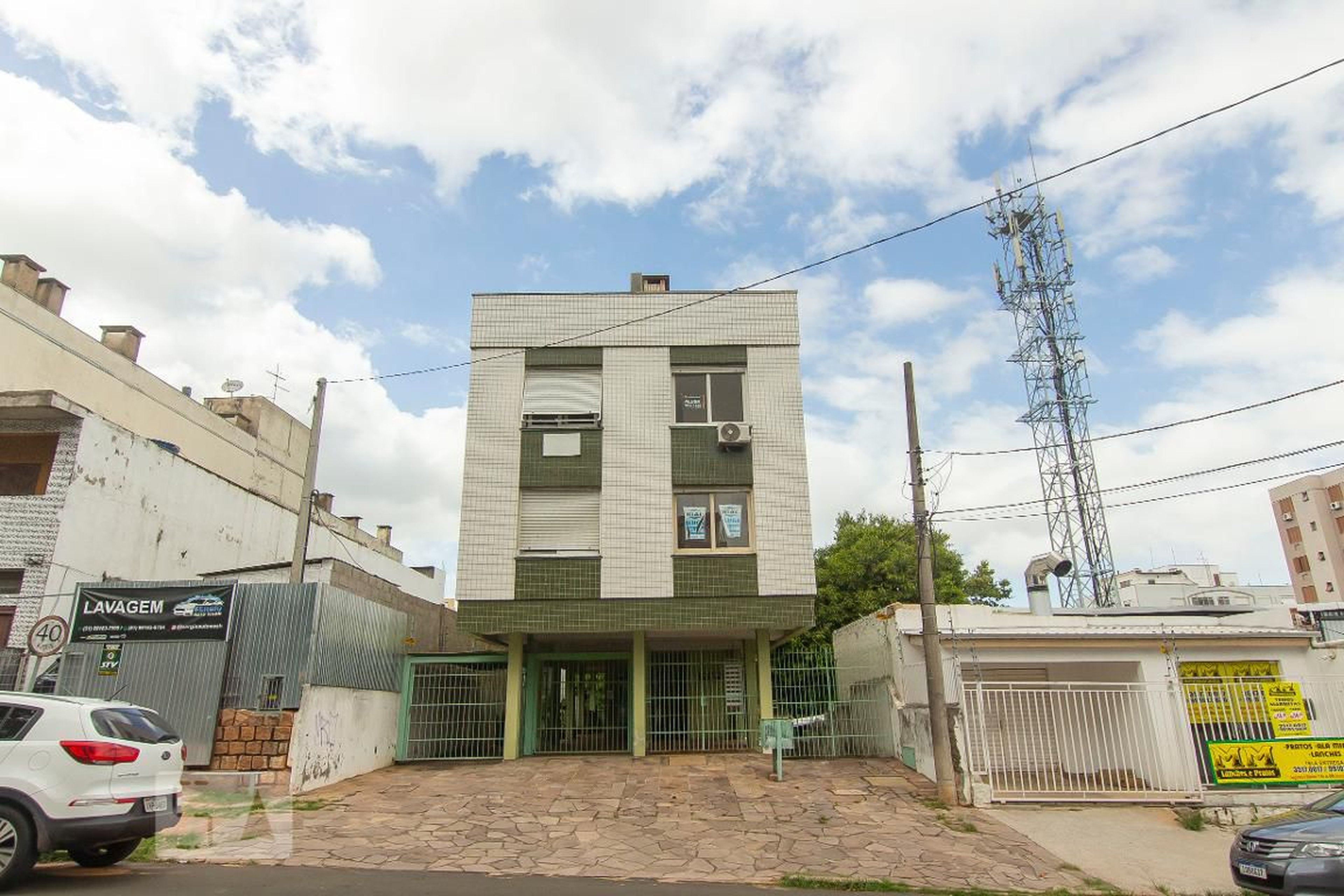 Fachada Condomínio em Rua Barão de Itaqui, 453