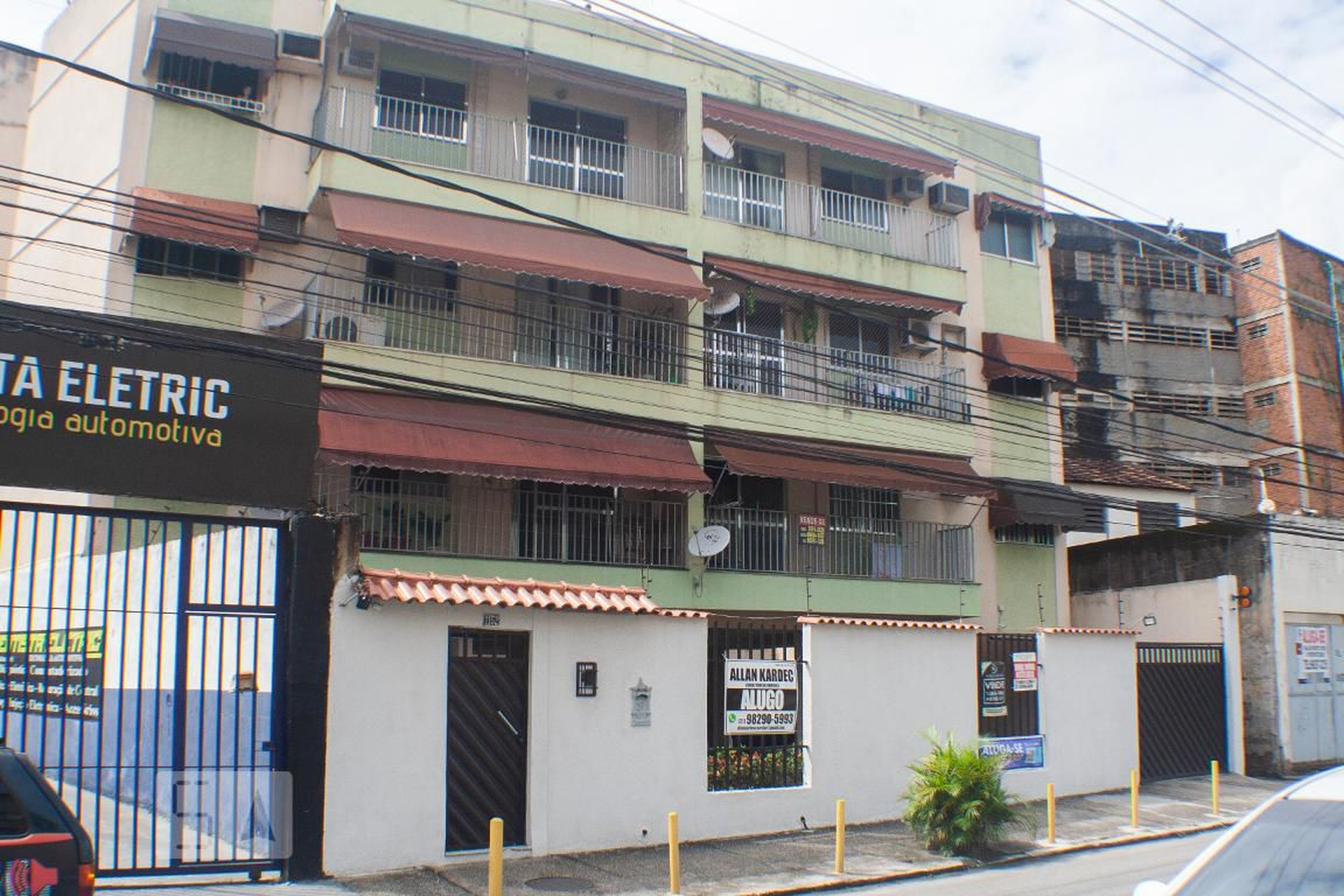 Fachada do Condomínio Condomínio em Rua Otávio Tarquino, 1152