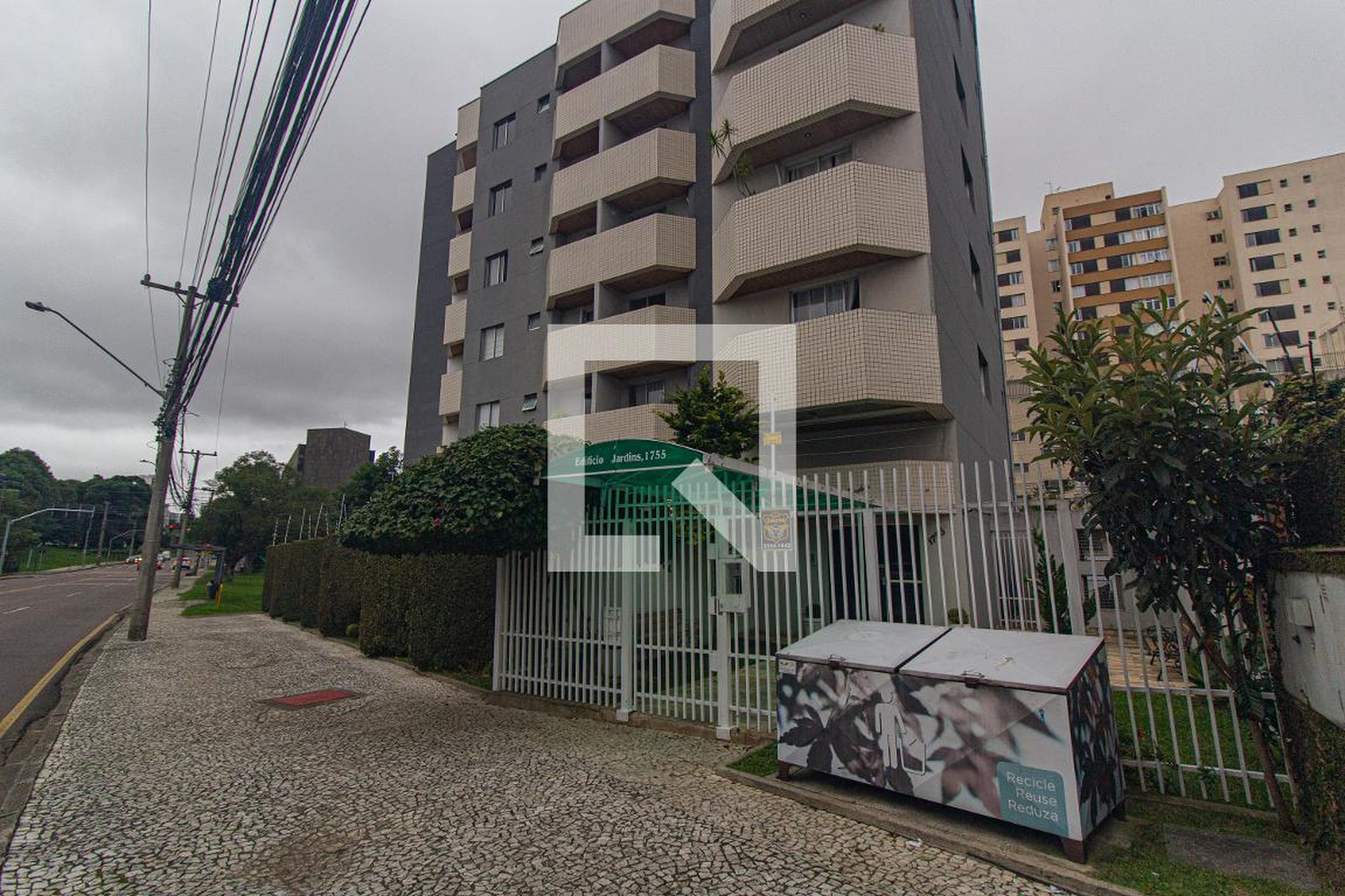 Fachada Edifício Jardins