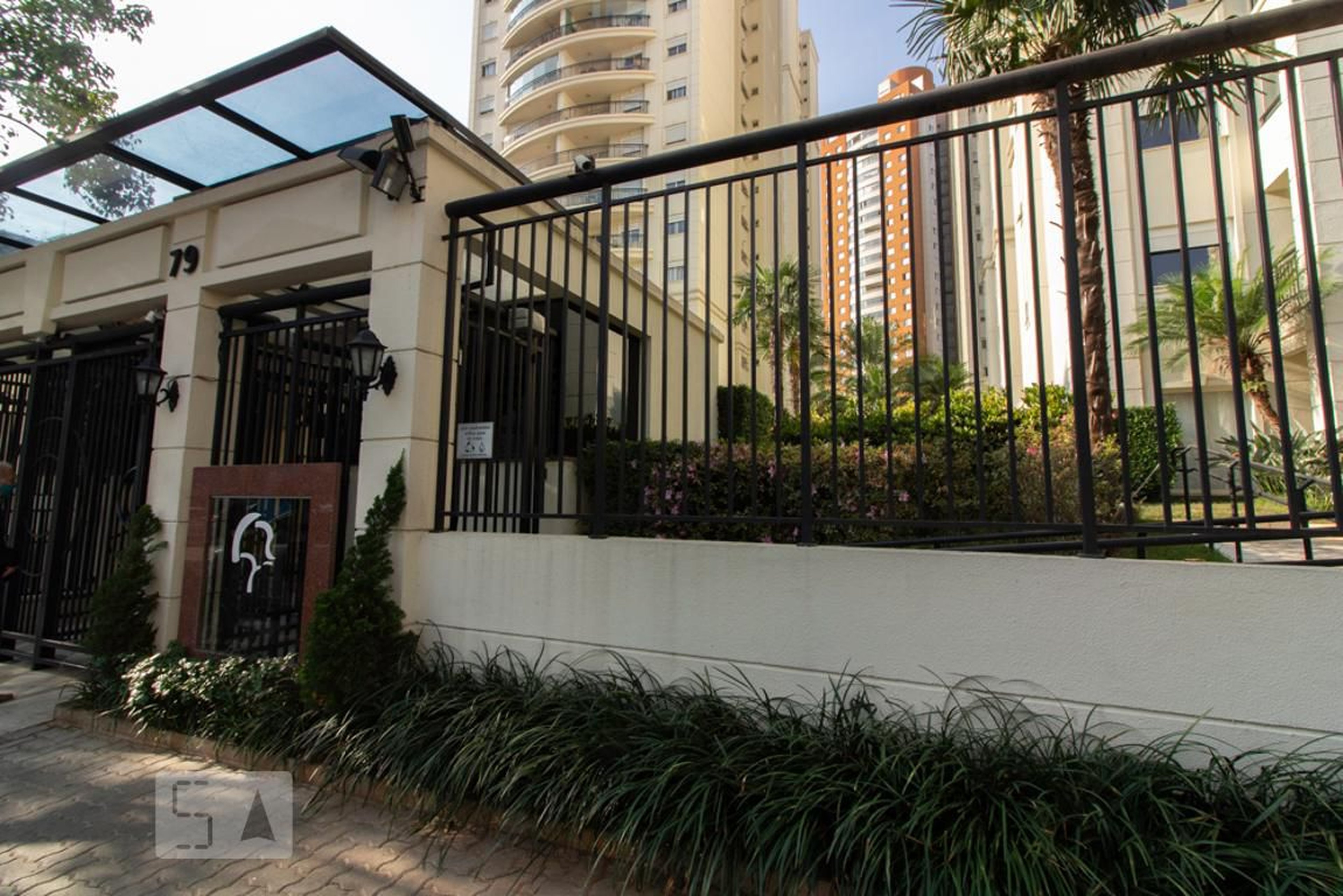 Fachada Condomínio em Avenida Jandira, 90