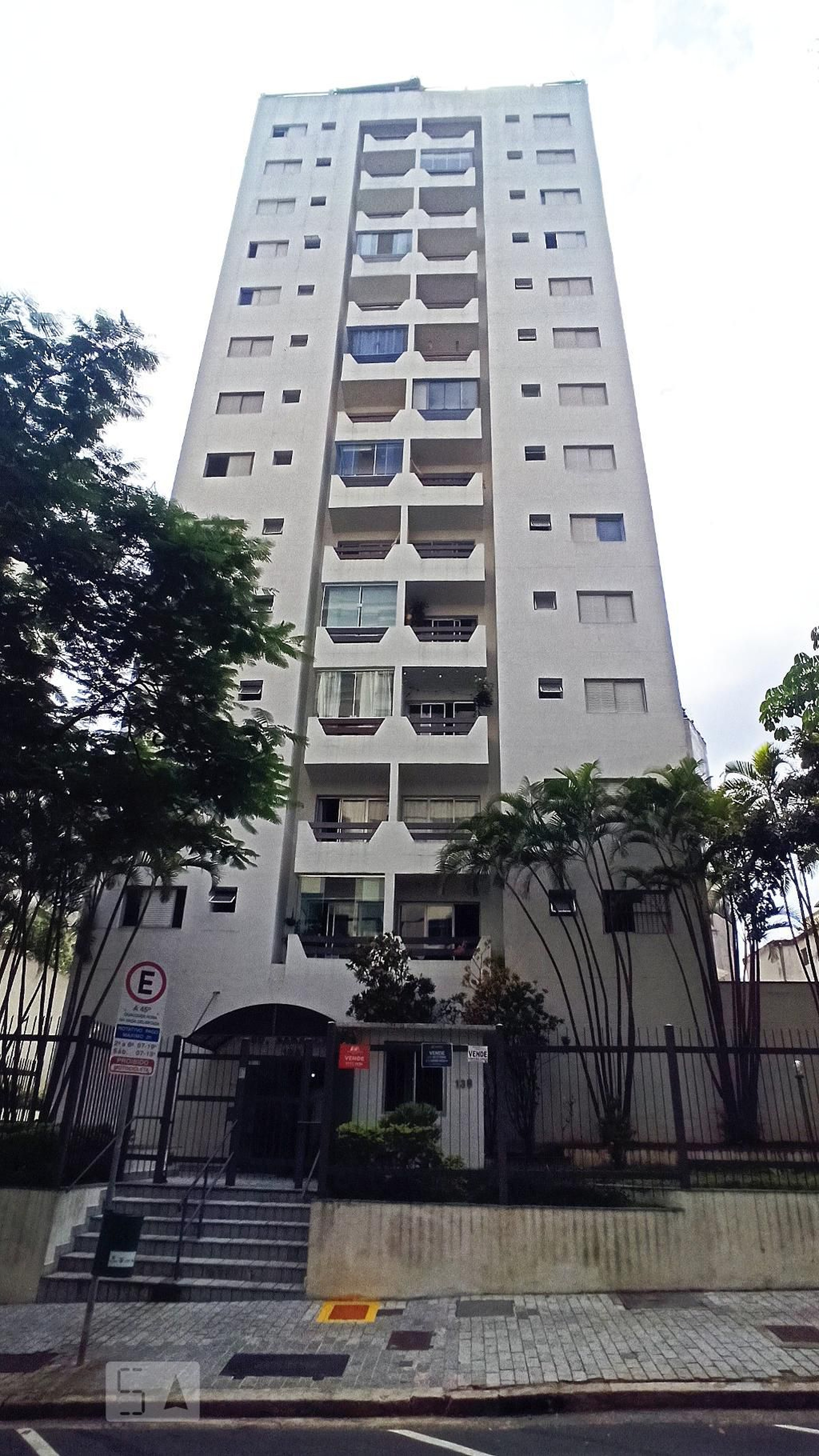 Fachada do Condomínio Condomínio em Rua Visconde de Ouro Preto, 168