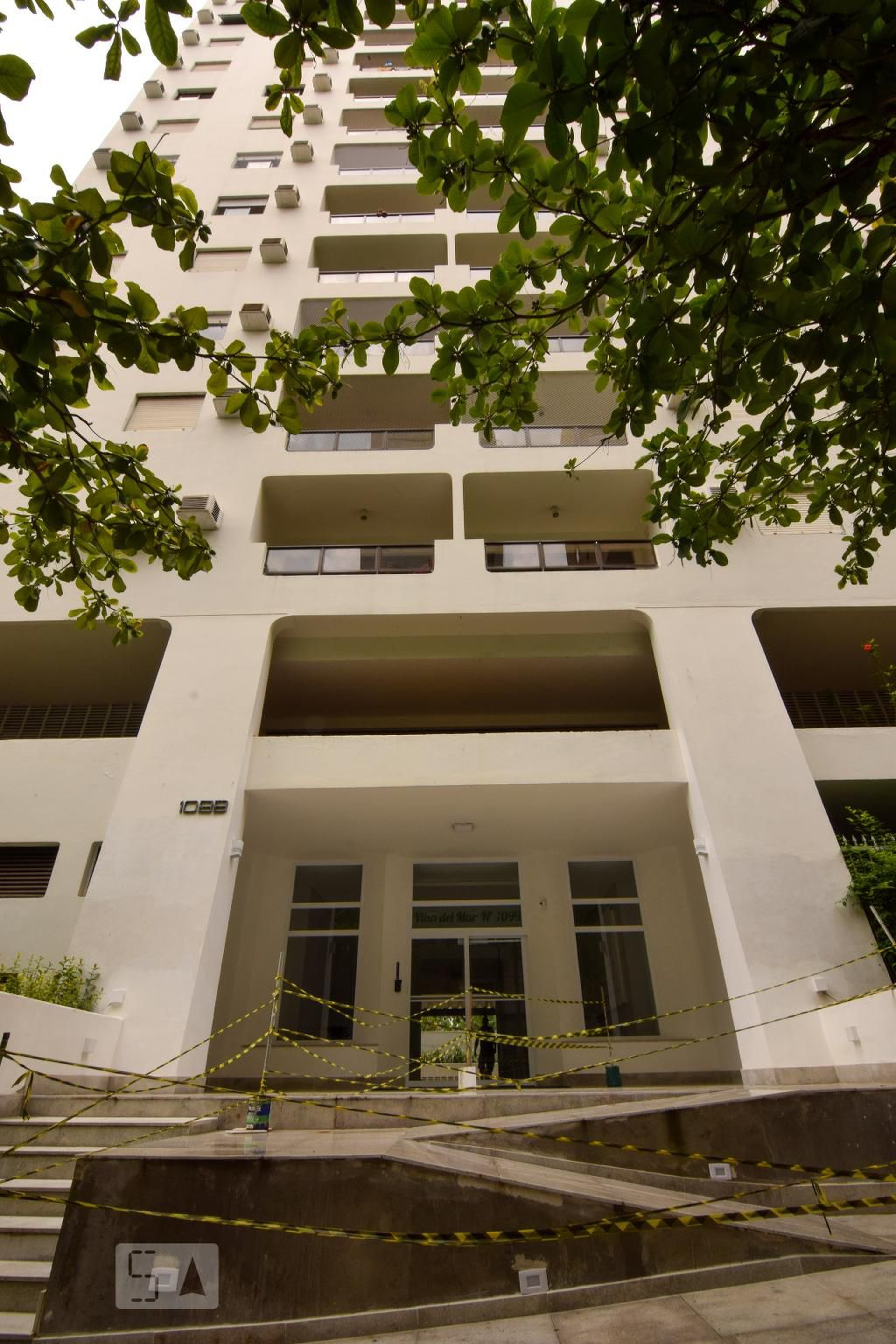 Fachada Condomínio em Rua Mario Ribeiro, 1089