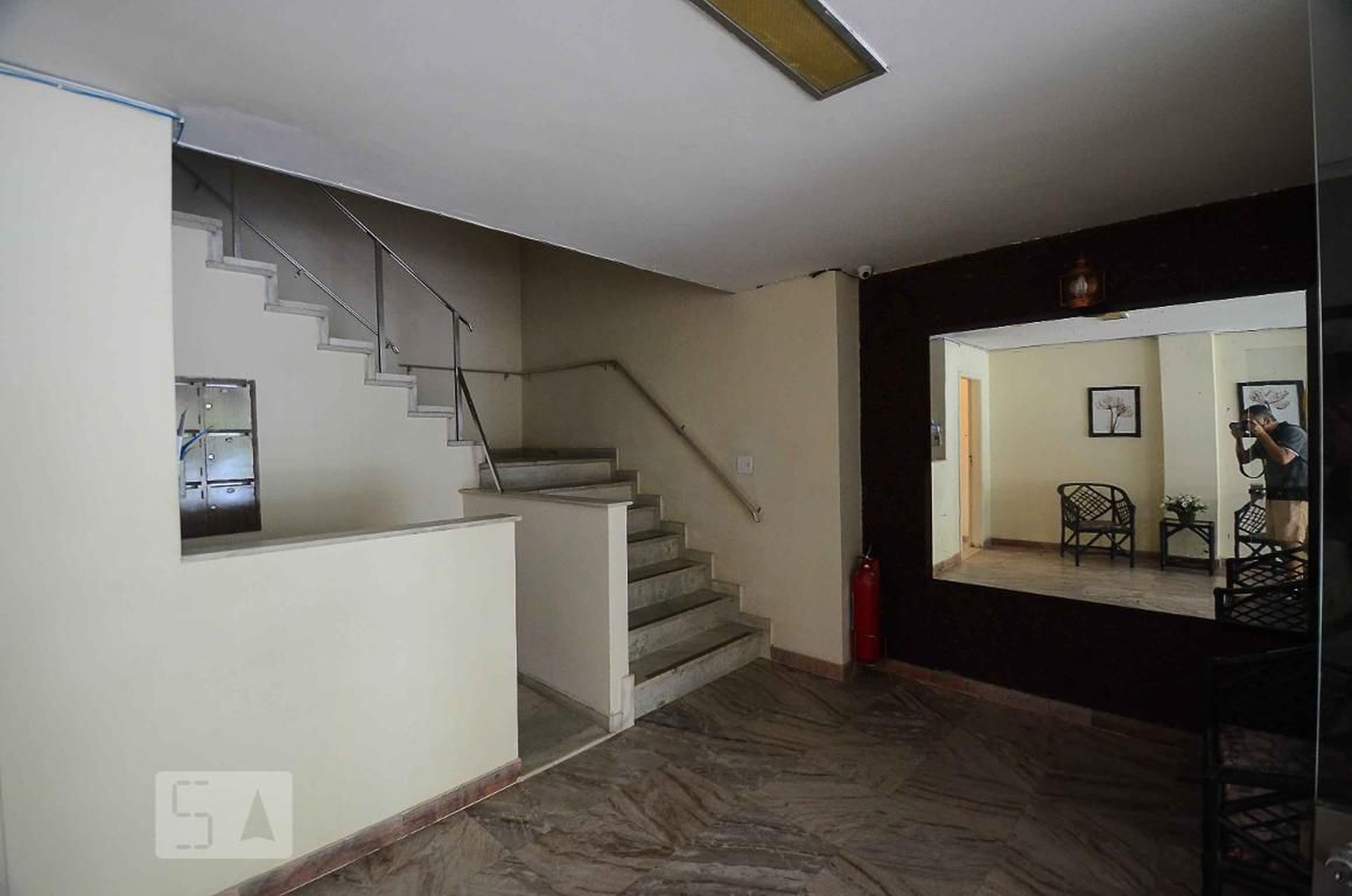 Hall Condomínio Jardim Guanabara