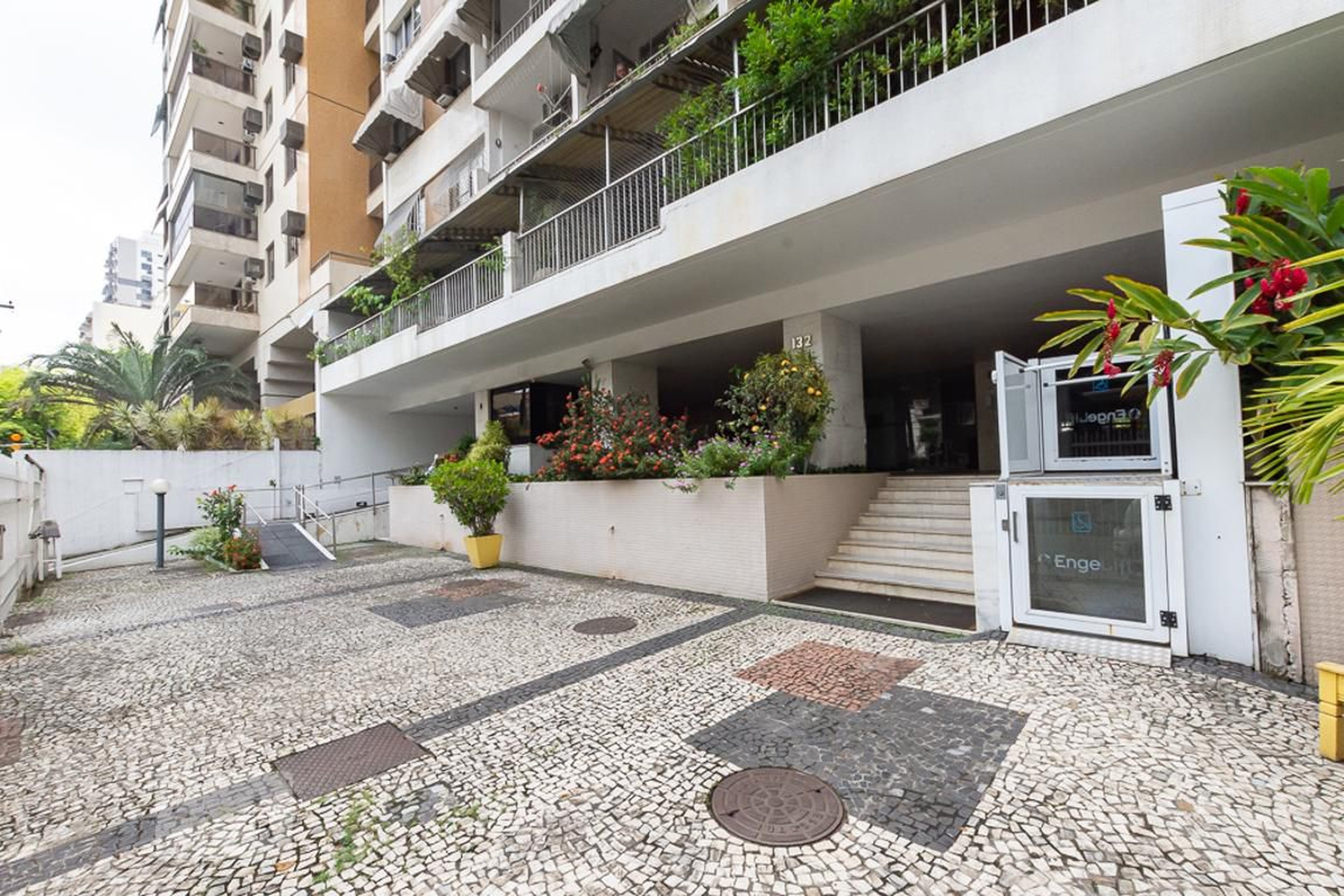 Entrada - Edifício Sylvia de Castro