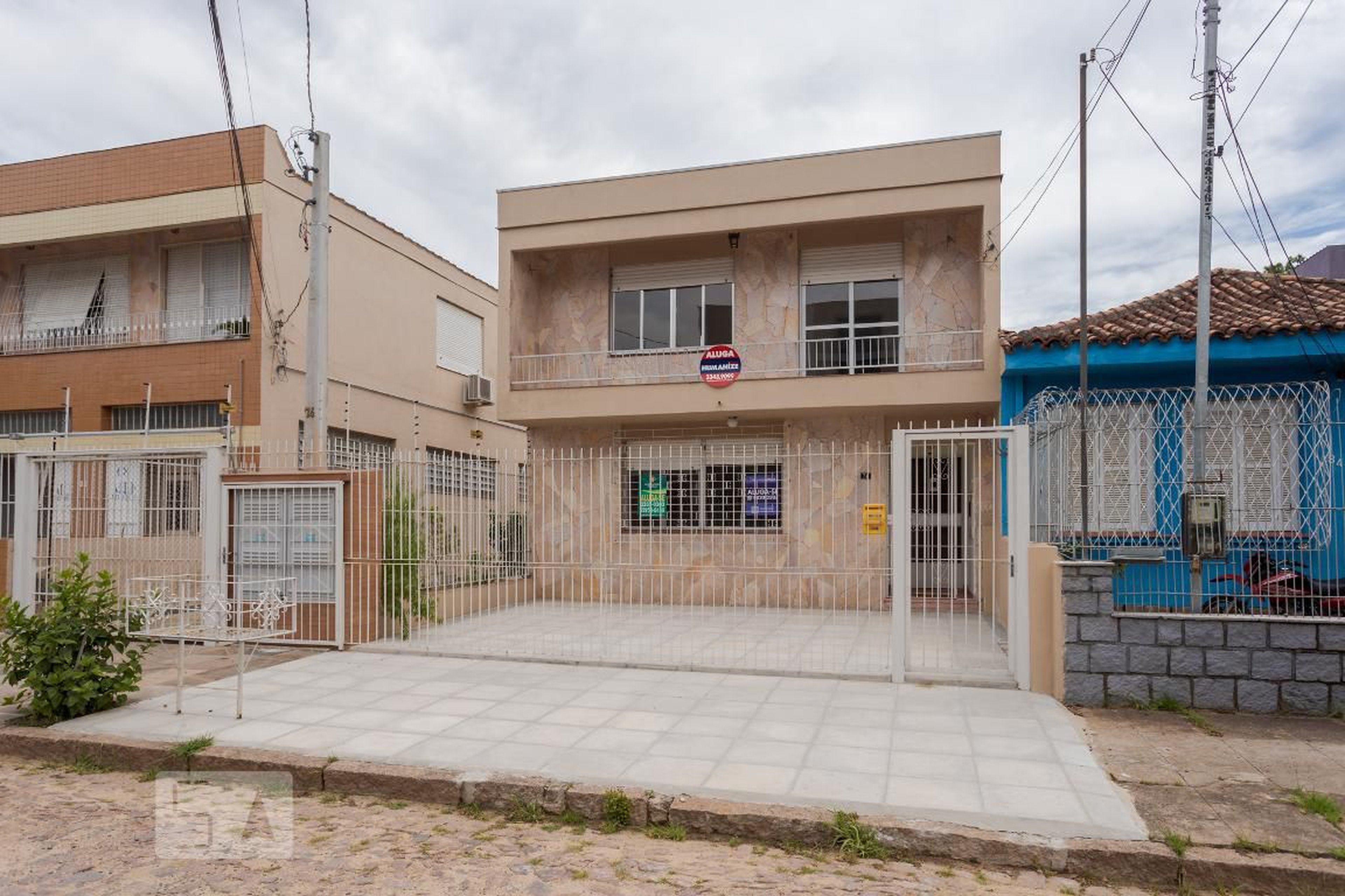 Fachada Condomínio em Travessa Afonso Mabilde, 74