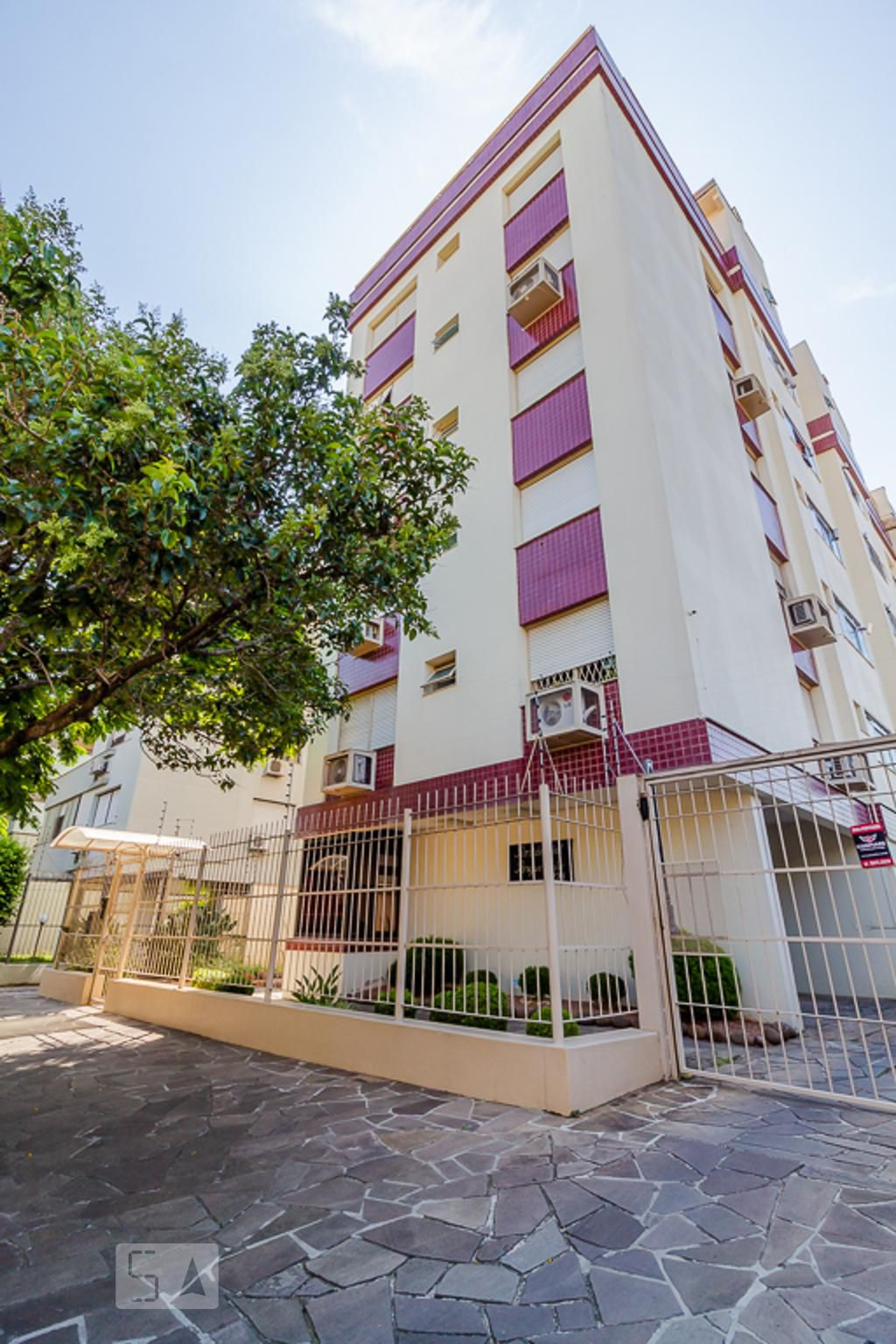 Fachada Condomínio em Rua Chile, 273