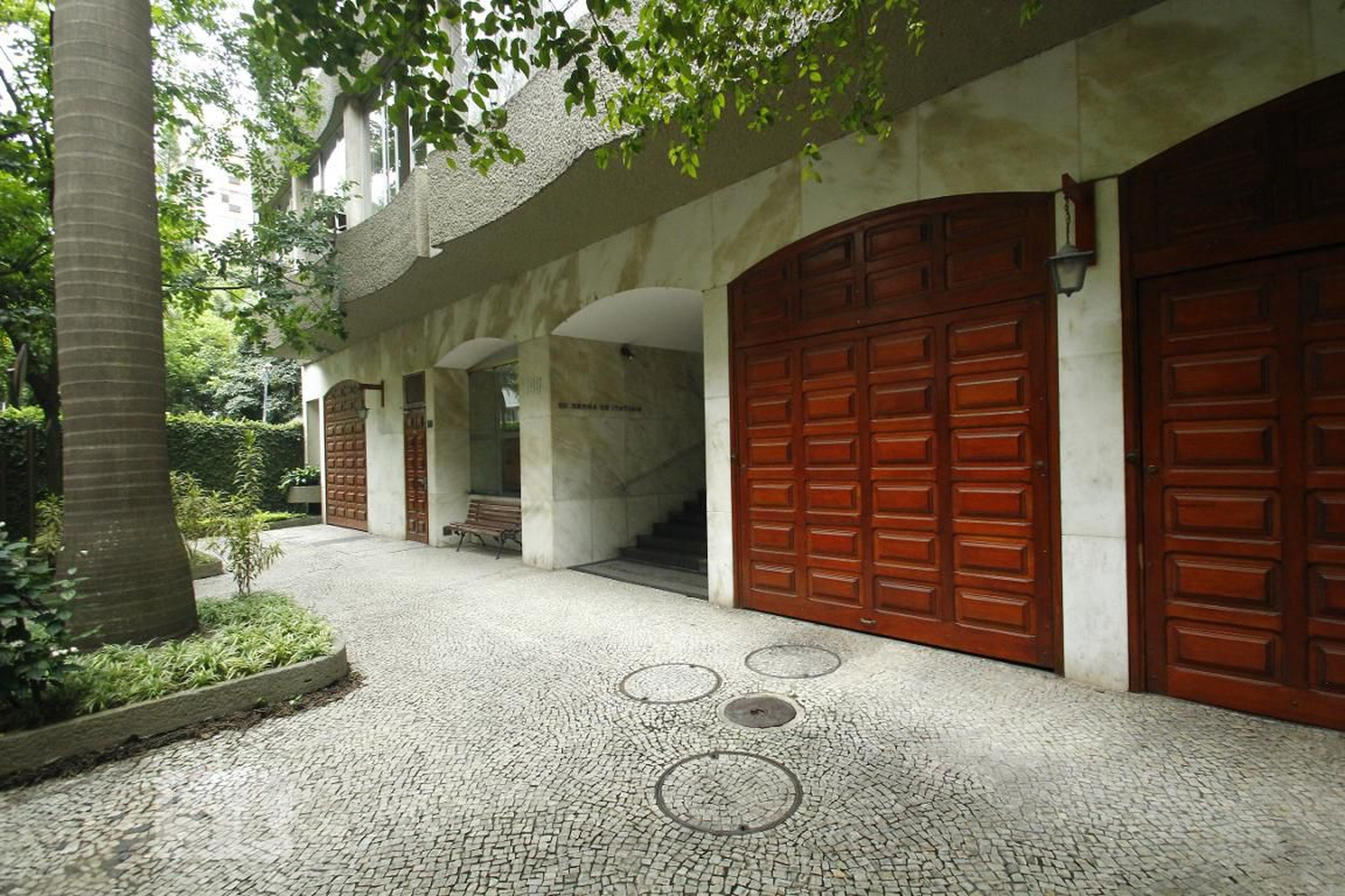 Entrada do Prédio - Edifiício Serra de Itatiaia