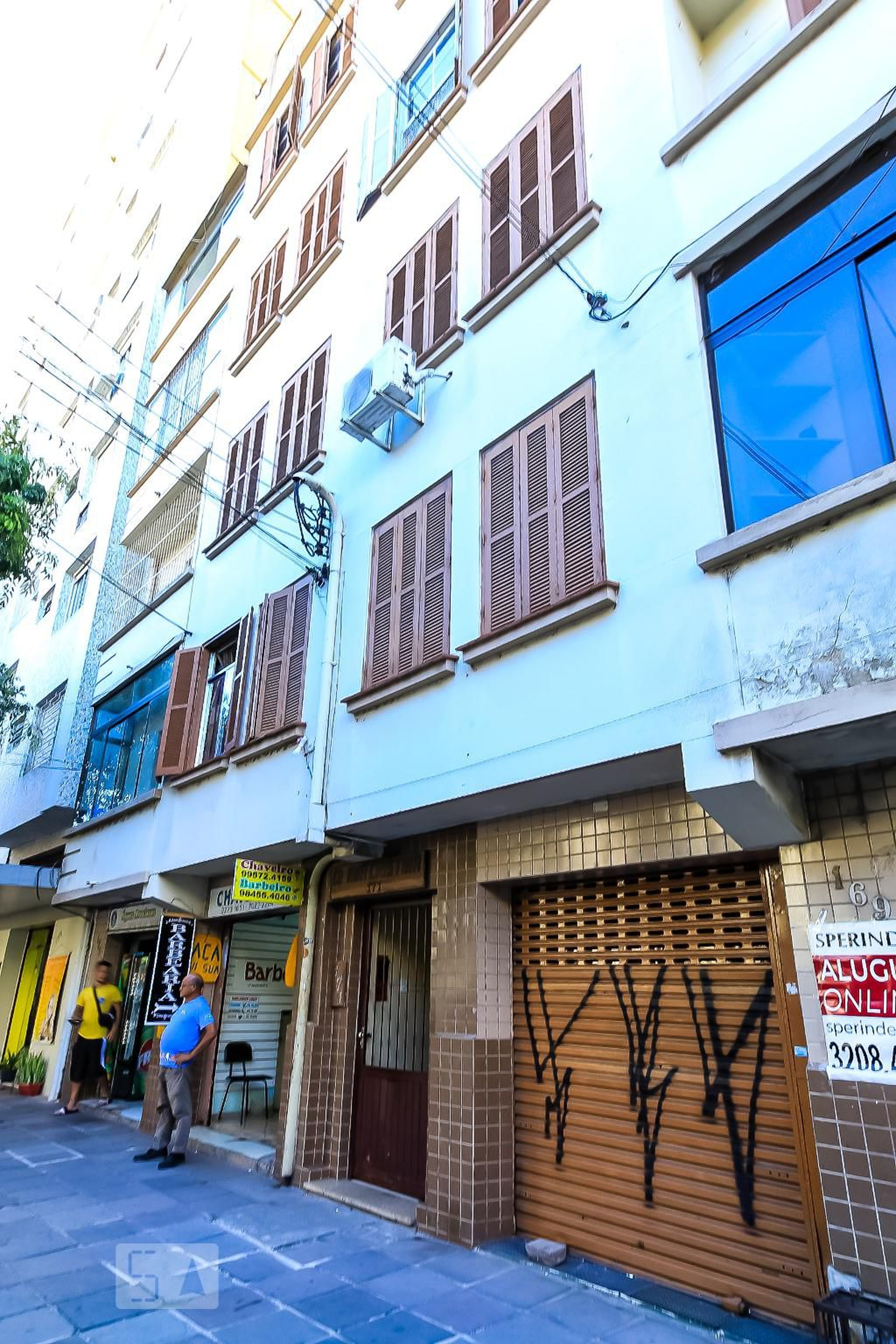 Fachada Condomínio em Avenida Desembargador André da Rocha, 171