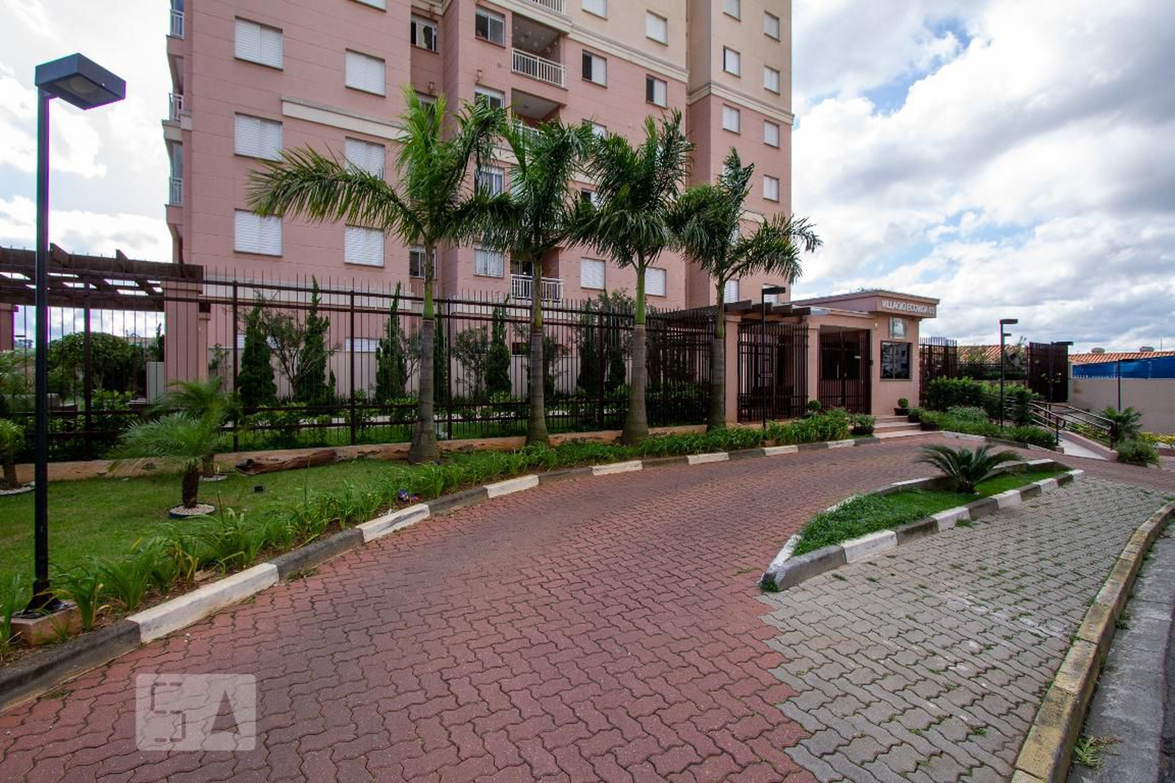 Fachada do Condomínio Condomínio Villagio Ecovida