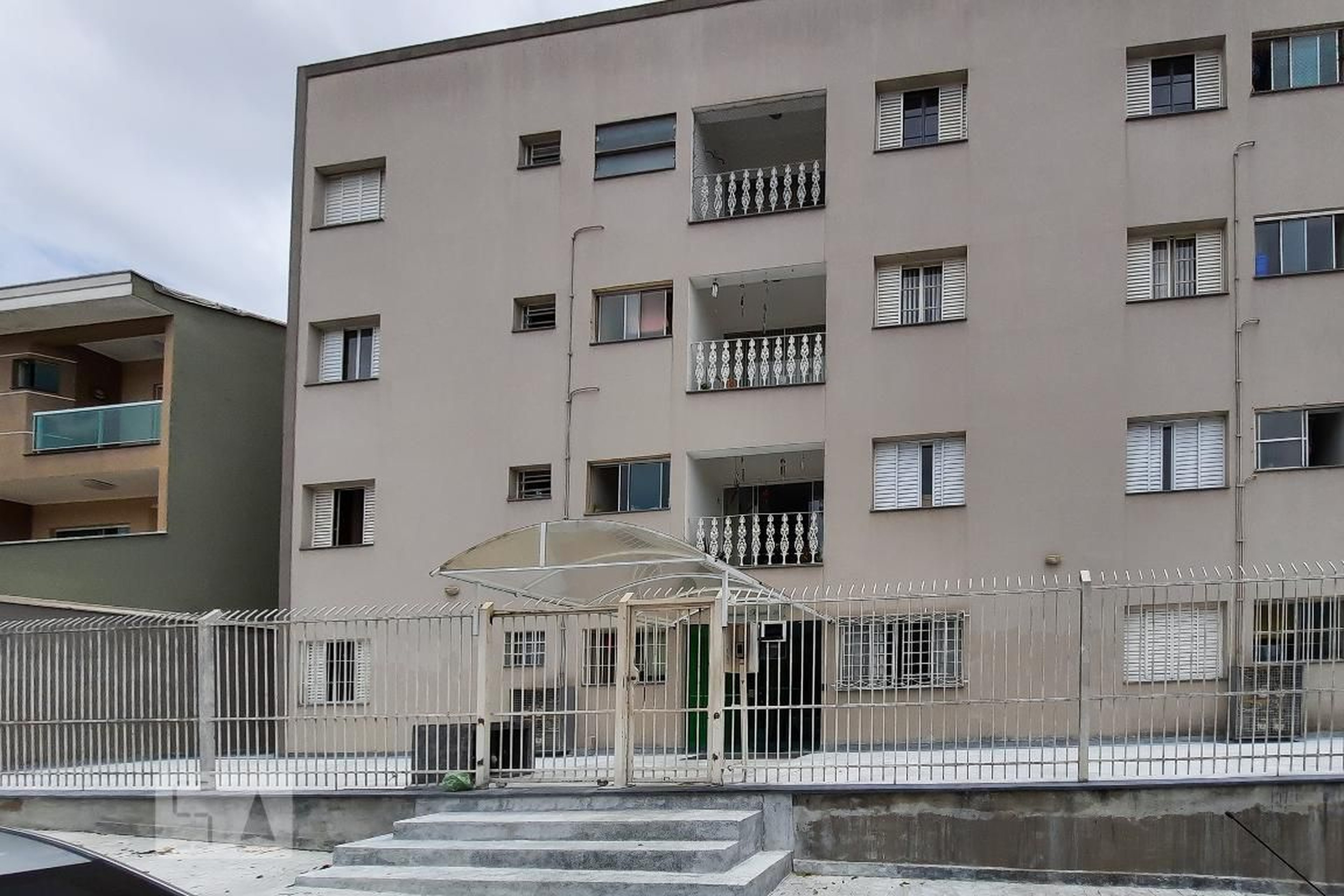 Fachada do Condomínio Condomínio Rômulo